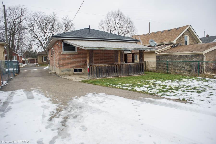 XX6,000, Single Family, 225 CHATHAM Street, Brantford, 40055961 HouseSigma