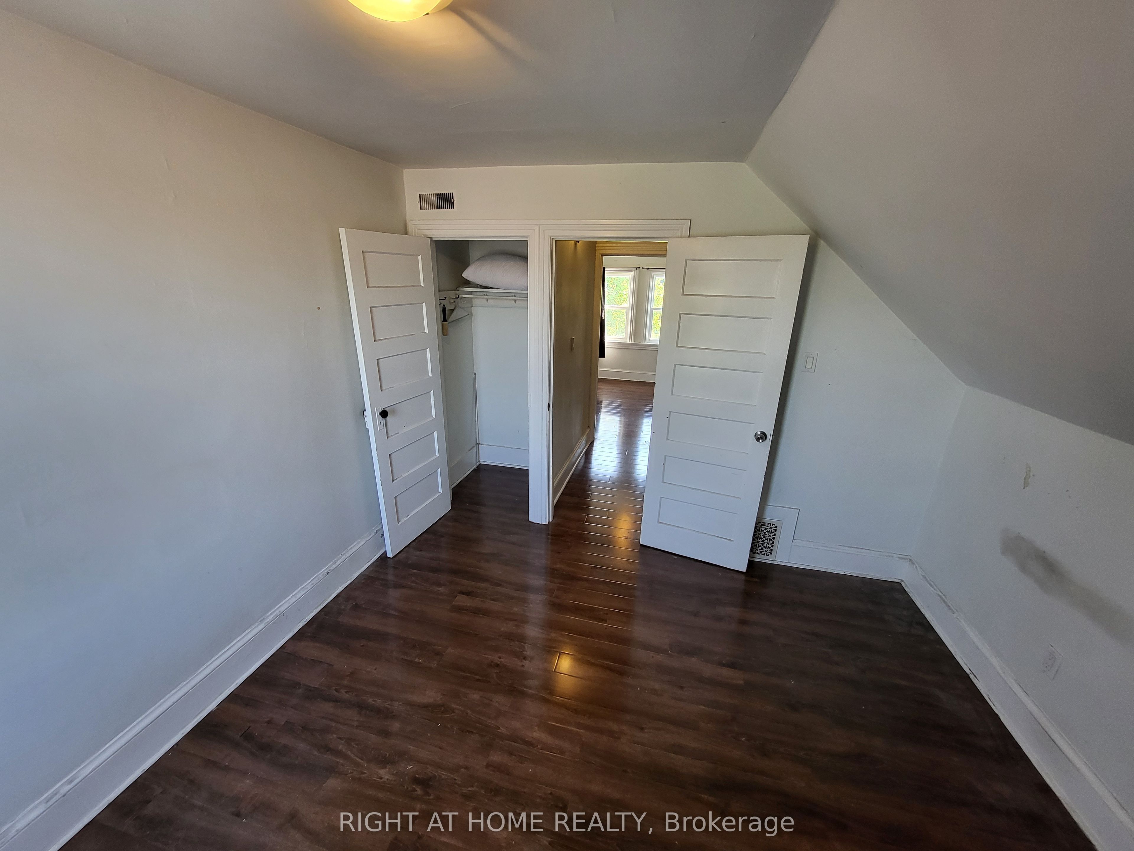 Unit 2 - 194 Beatrice Street, Toronto 4