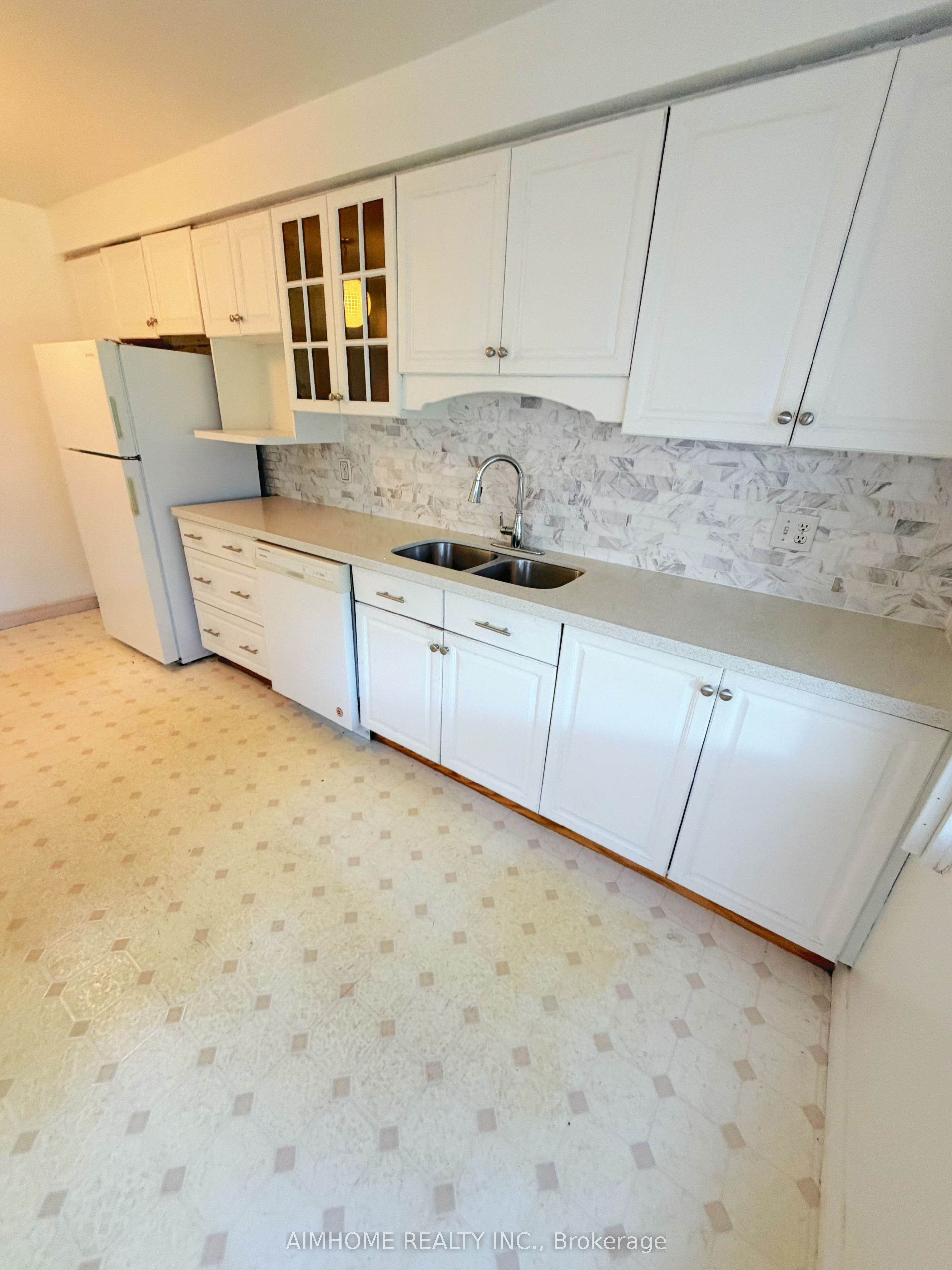 481 Hounslow Avenue, North York 5