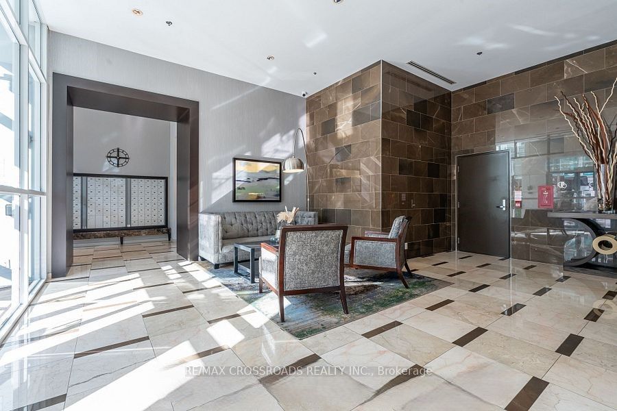 Unit 312 - 212 Eglinton Avenue E, Toronto 5