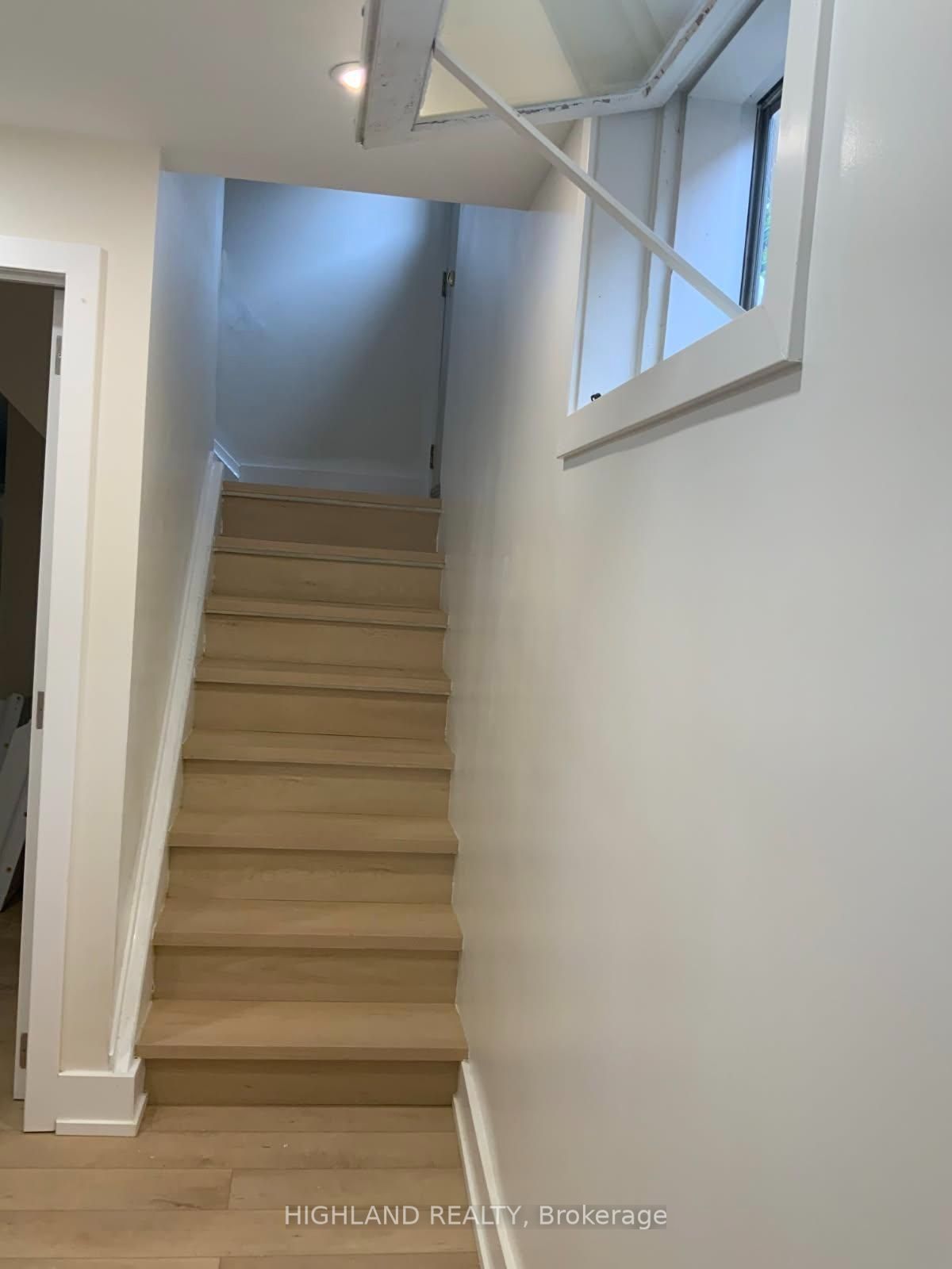 Unit Basement - 167 Churchill Avenue, North York 3
