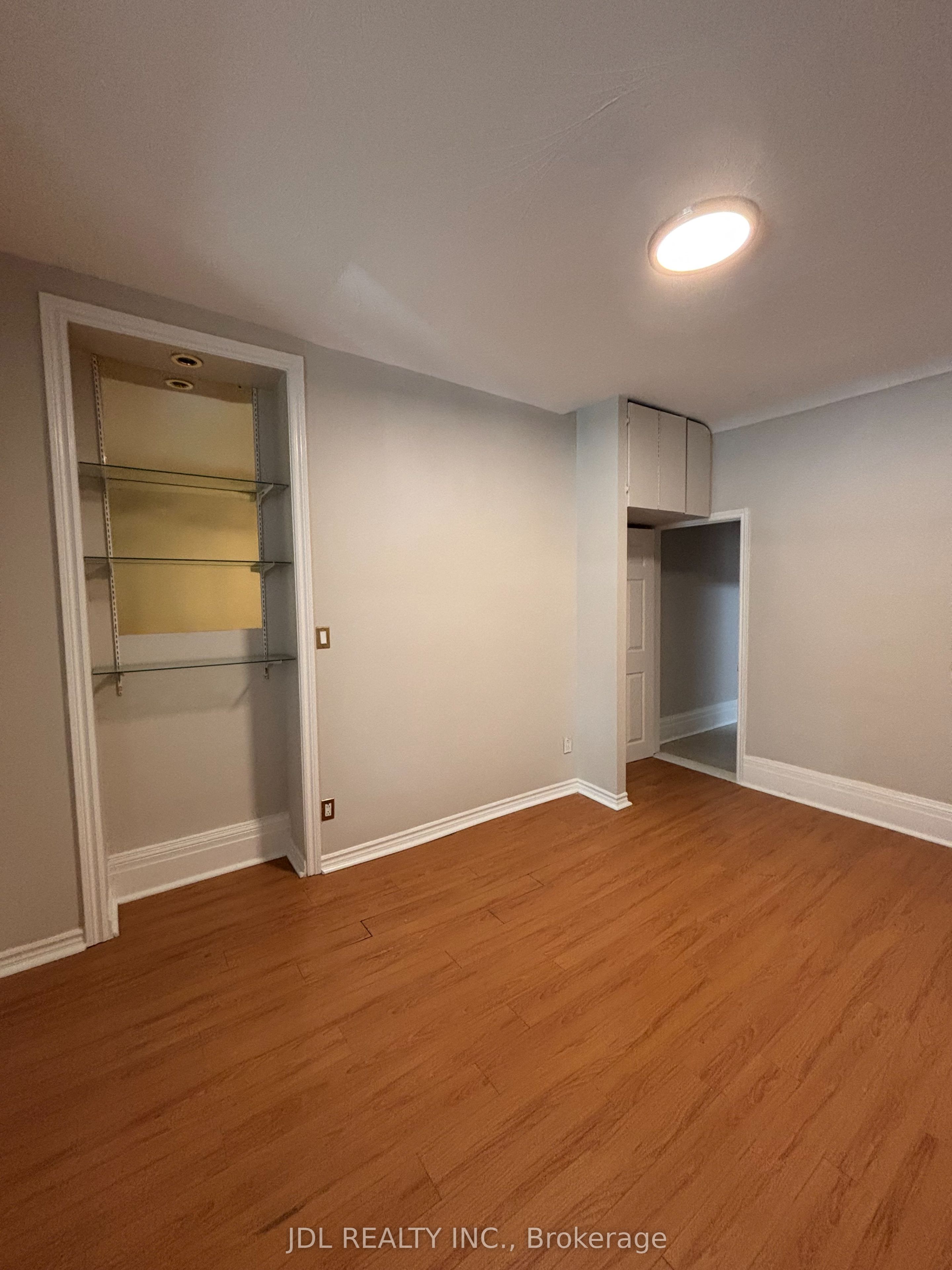 Unit Main Floor - 593 Bathurst Street, Toronto 5