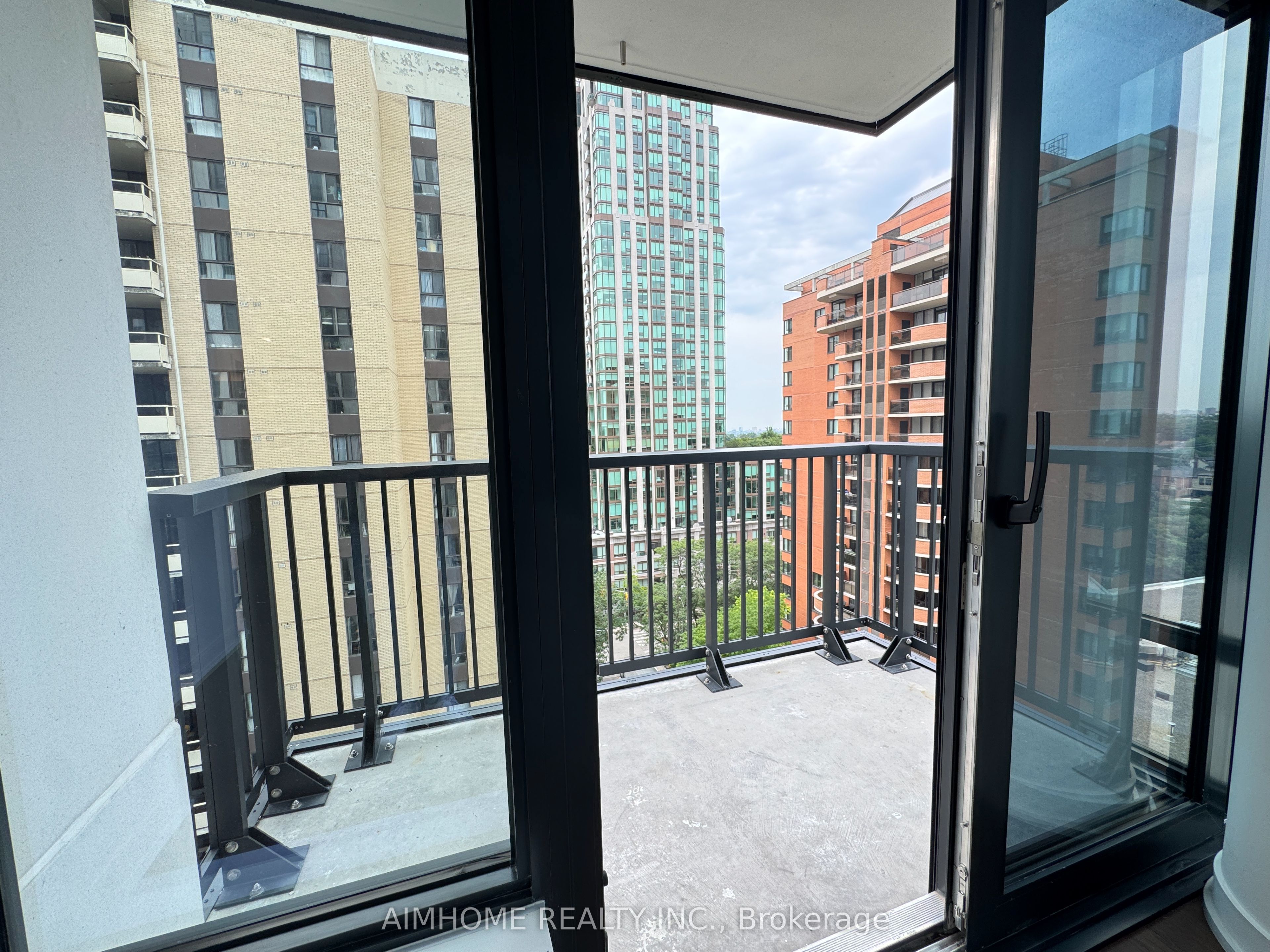 Unit 1606 - 91 Montclair Avenue, Toronto 5