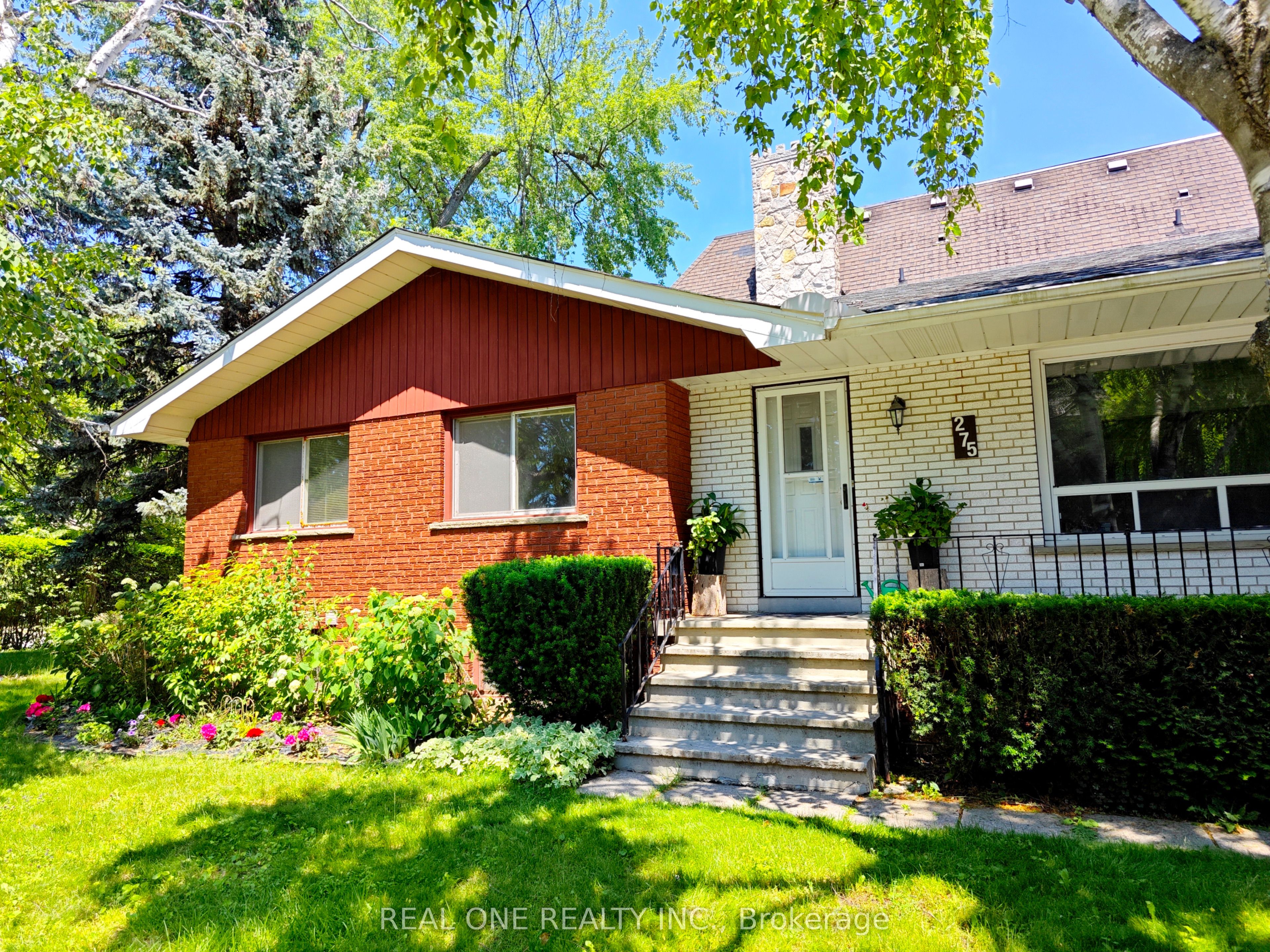 275 Parkview Avenue, North York 3