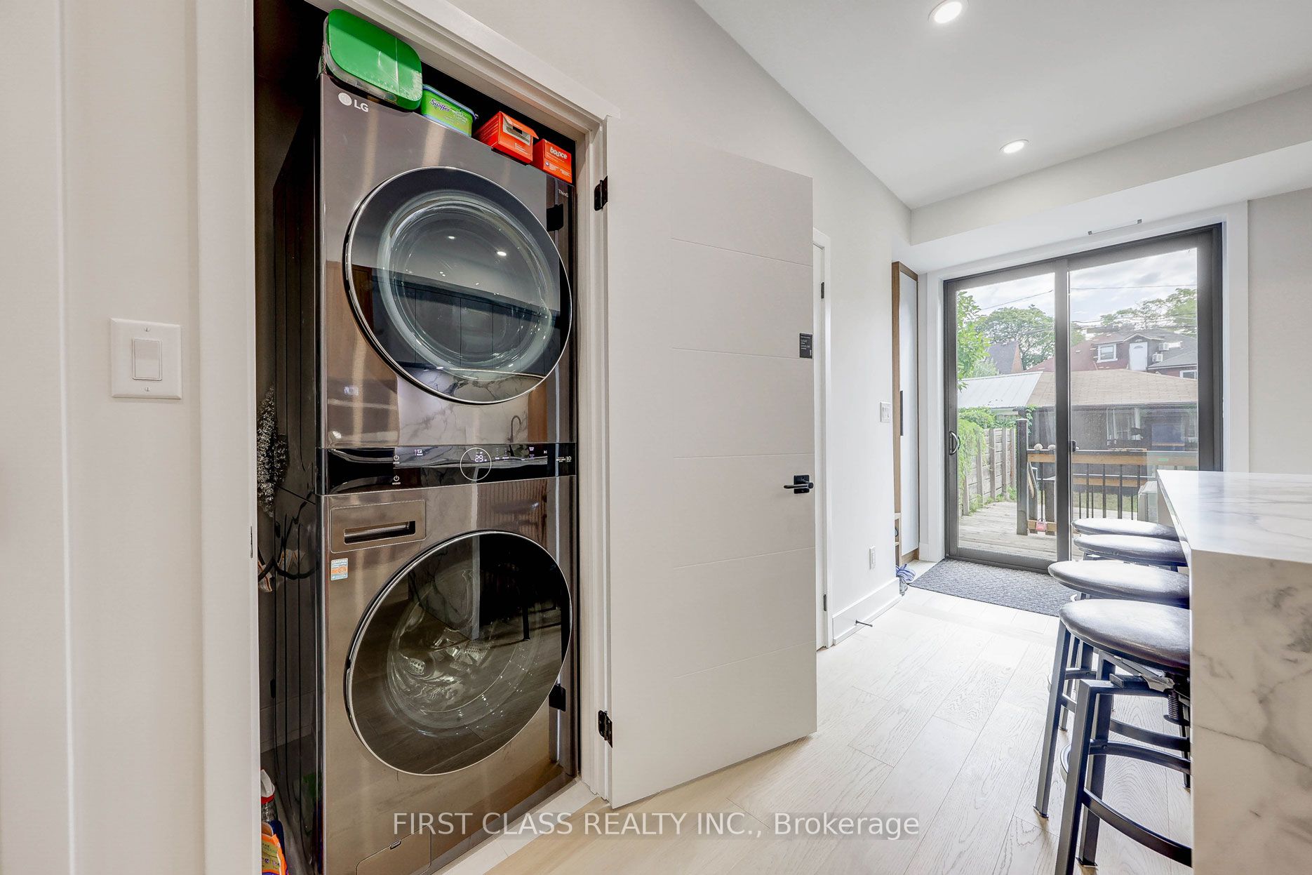 Unit Ensuite 2 - 431 Roxton Road, Toronto 3