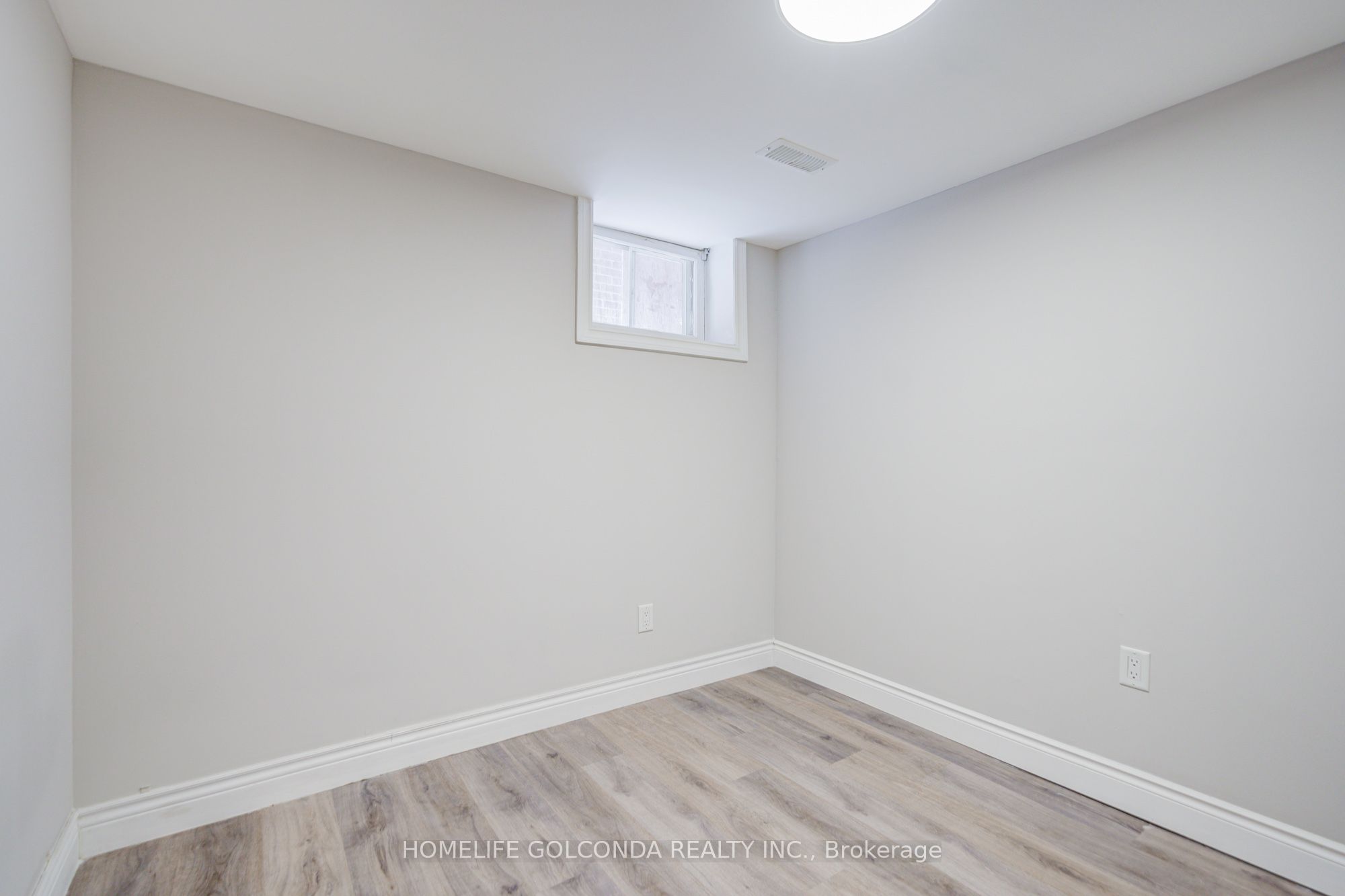 Unit Basement - 59 Wolseley Street, Toronto 5