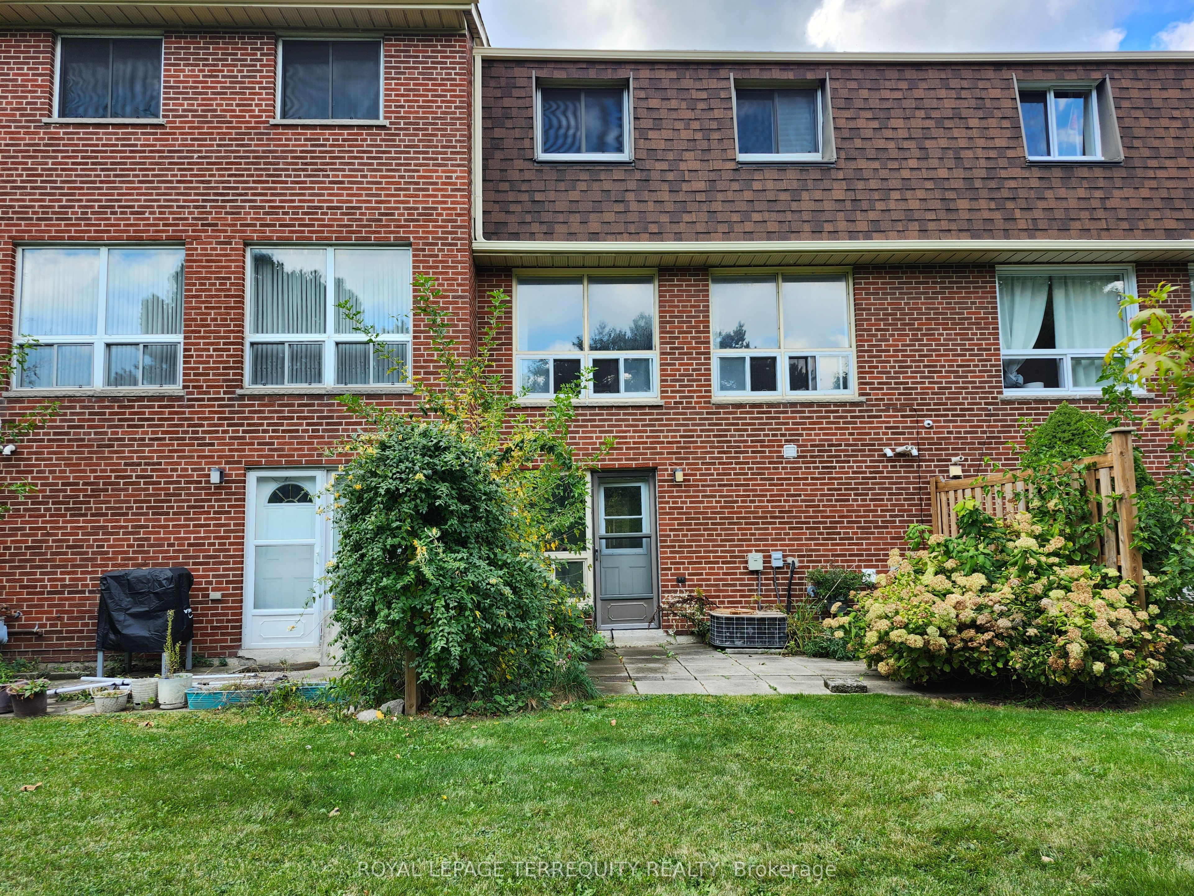 26 Nebula Star Way, North York 2