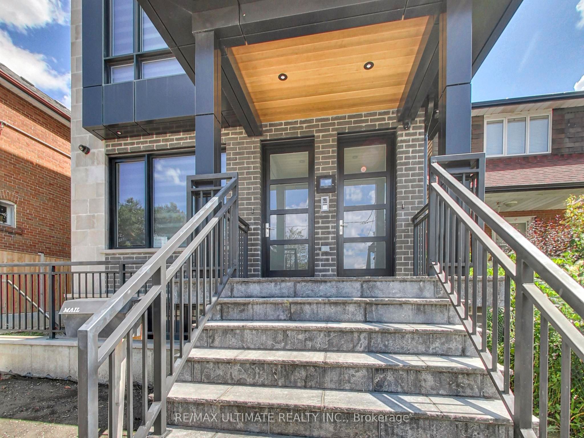 Unit 201 - 387 Glenholme Avenue, Toronto 2