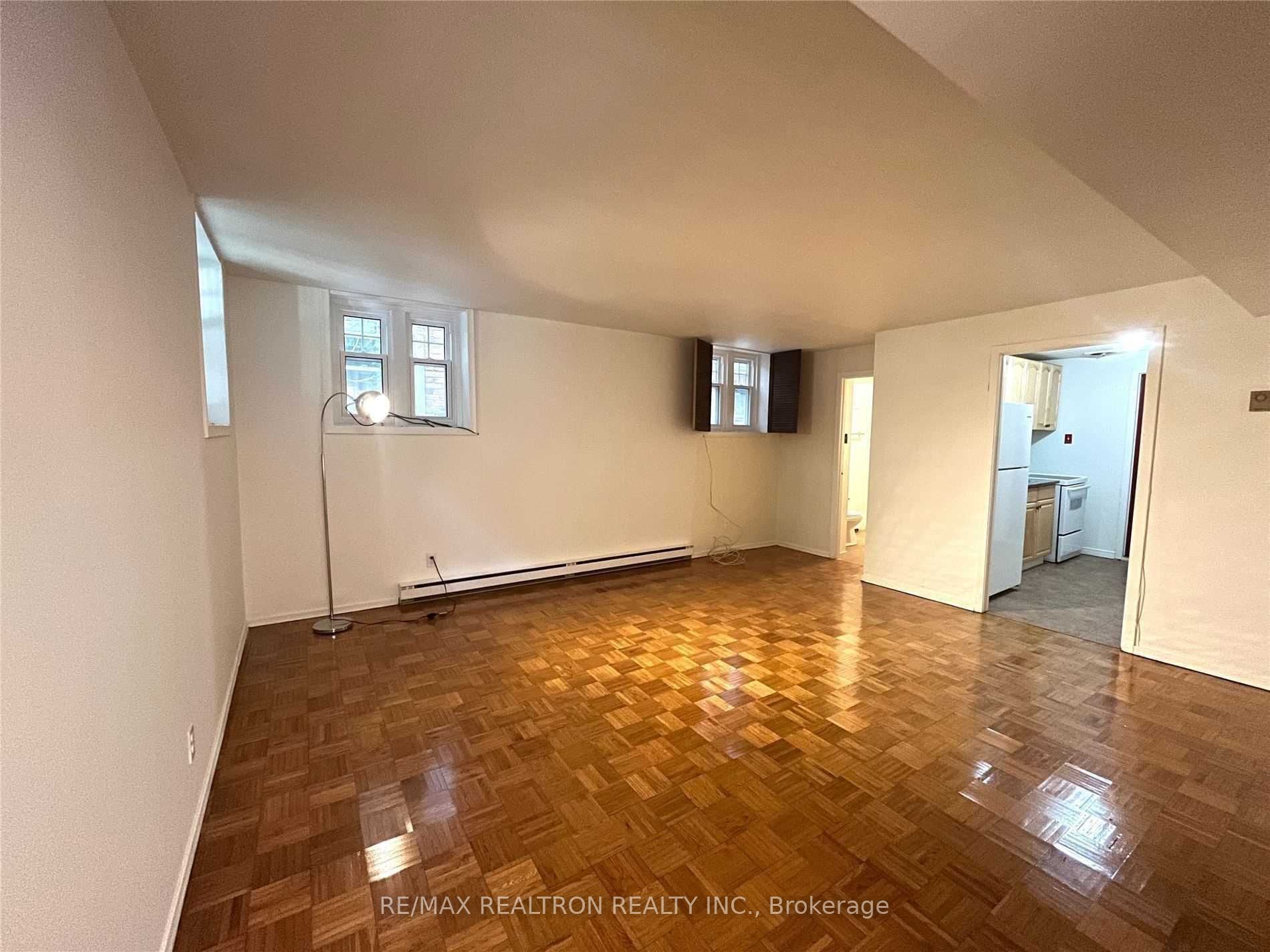 Unit B - 485 Oriole Parkway, Toronto 3