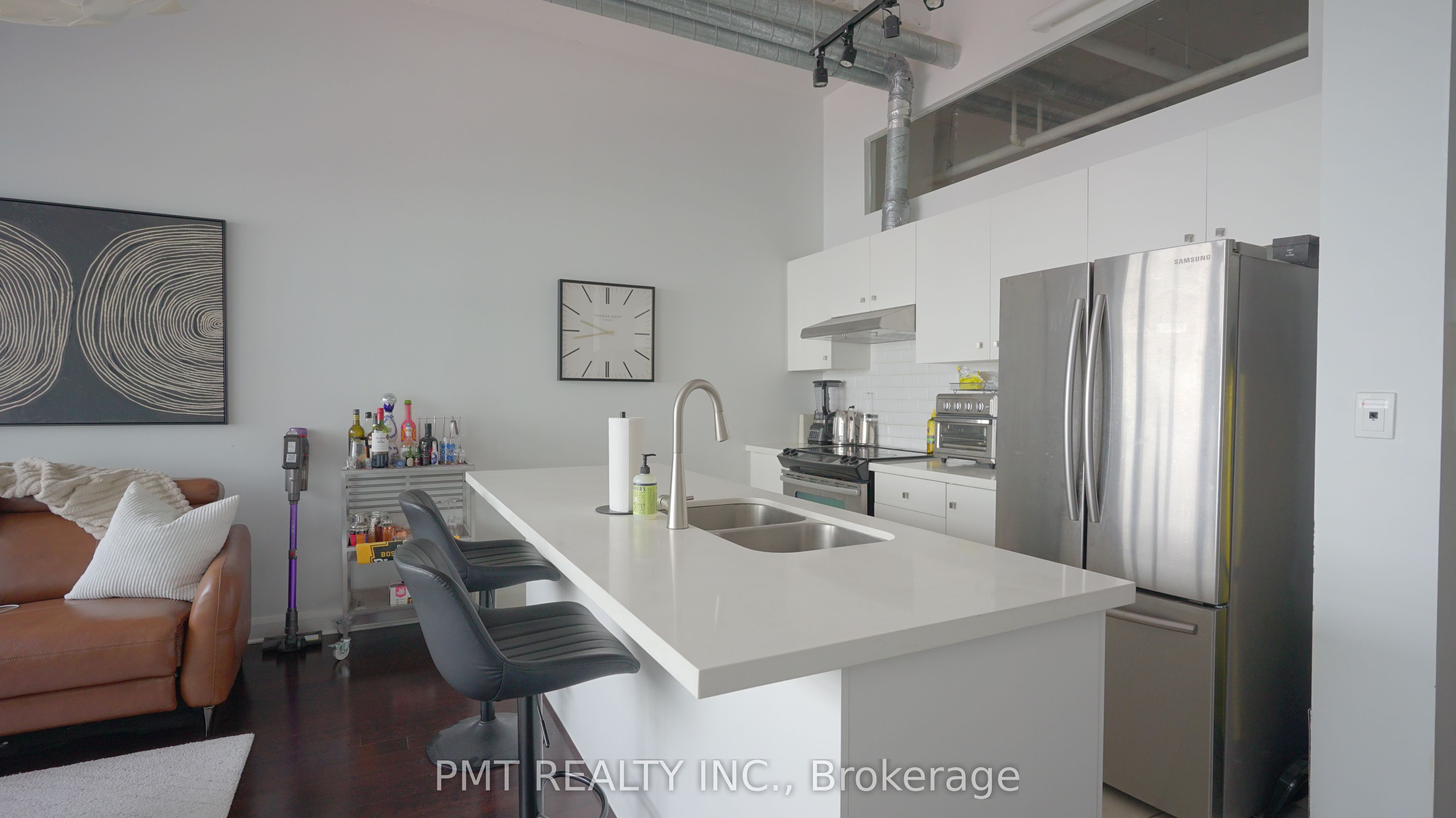 Unit 208 - 700 King Street W, Toronto 4