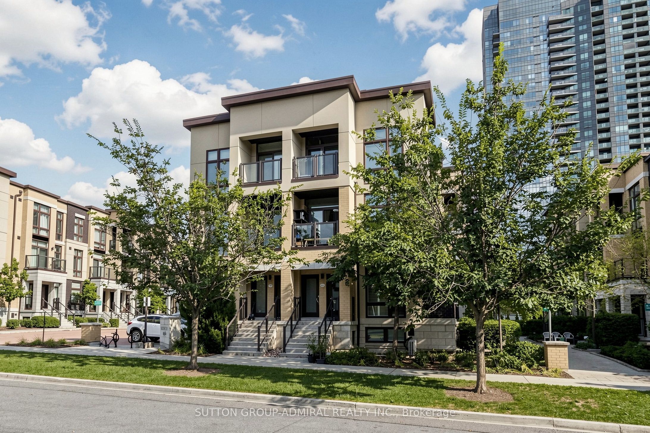 Unit 41 - 19 Eldora Avenue, North York 4