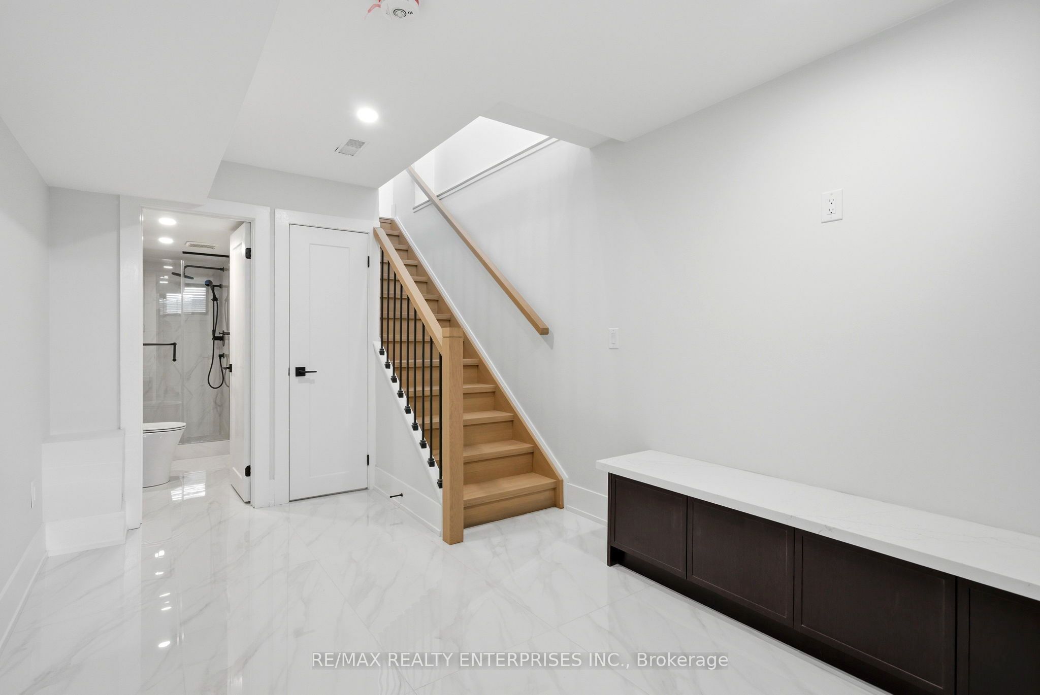 Unit 2 - 21 Belmont Street S, Toronto 5