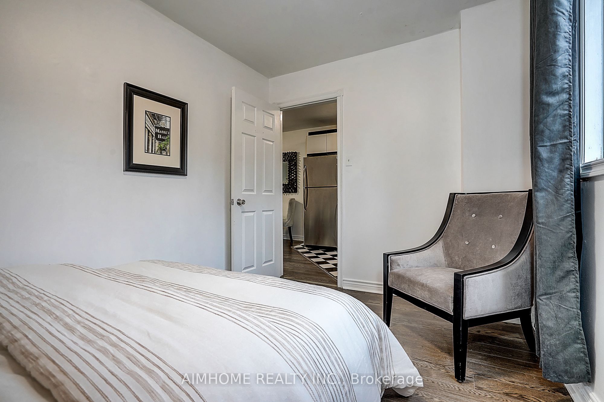 Unit Unit 2 - 212 Milan Street, Toronto 5
