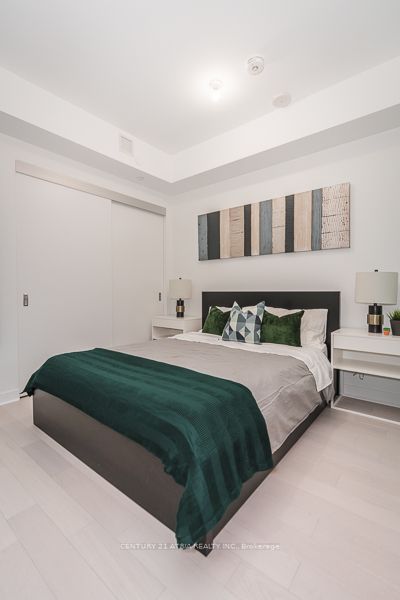 Unit 404 - 501 Adelaide Street, Toronto 4