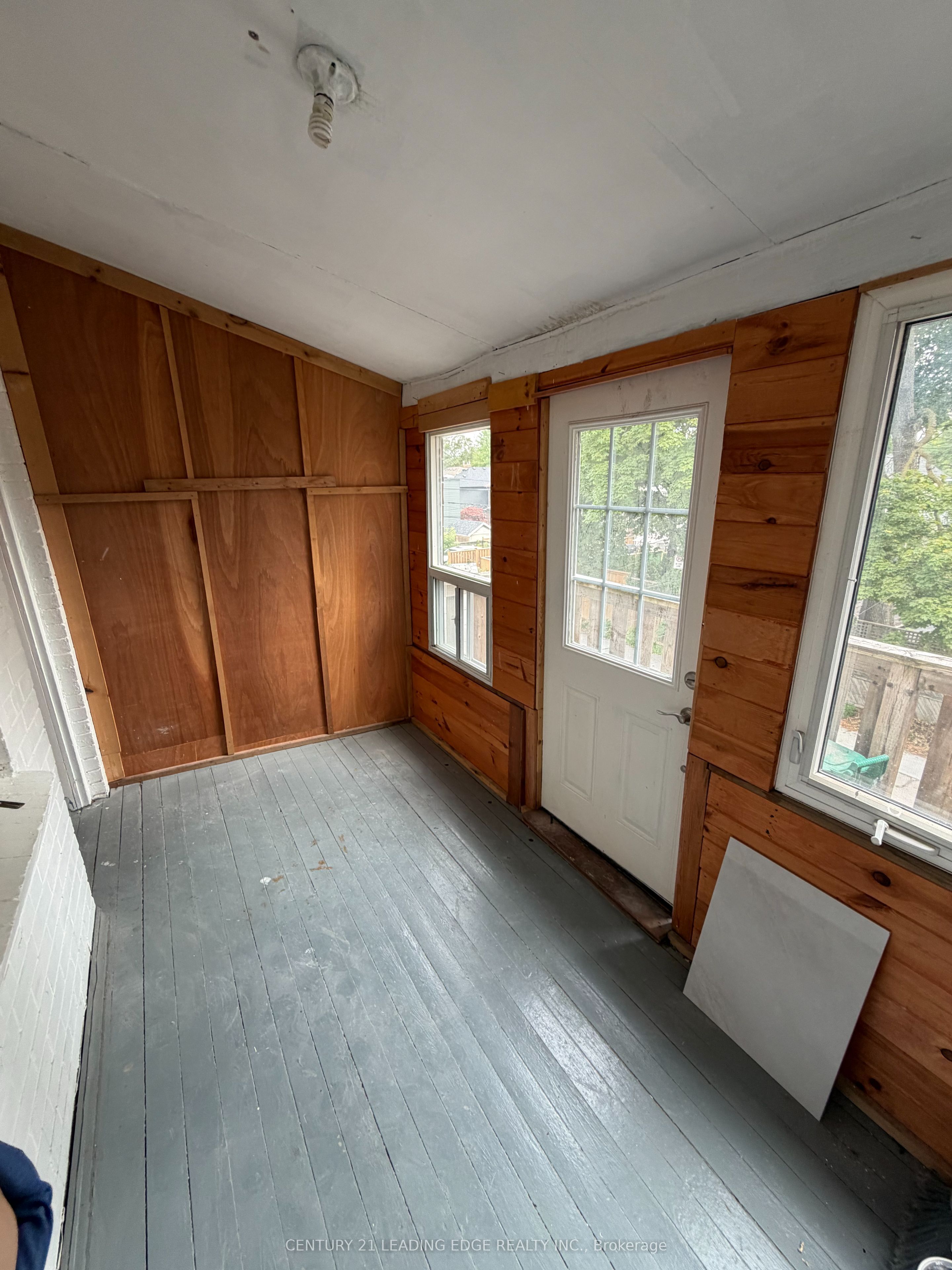 559A Mt Pleasant Road, Toronto 3