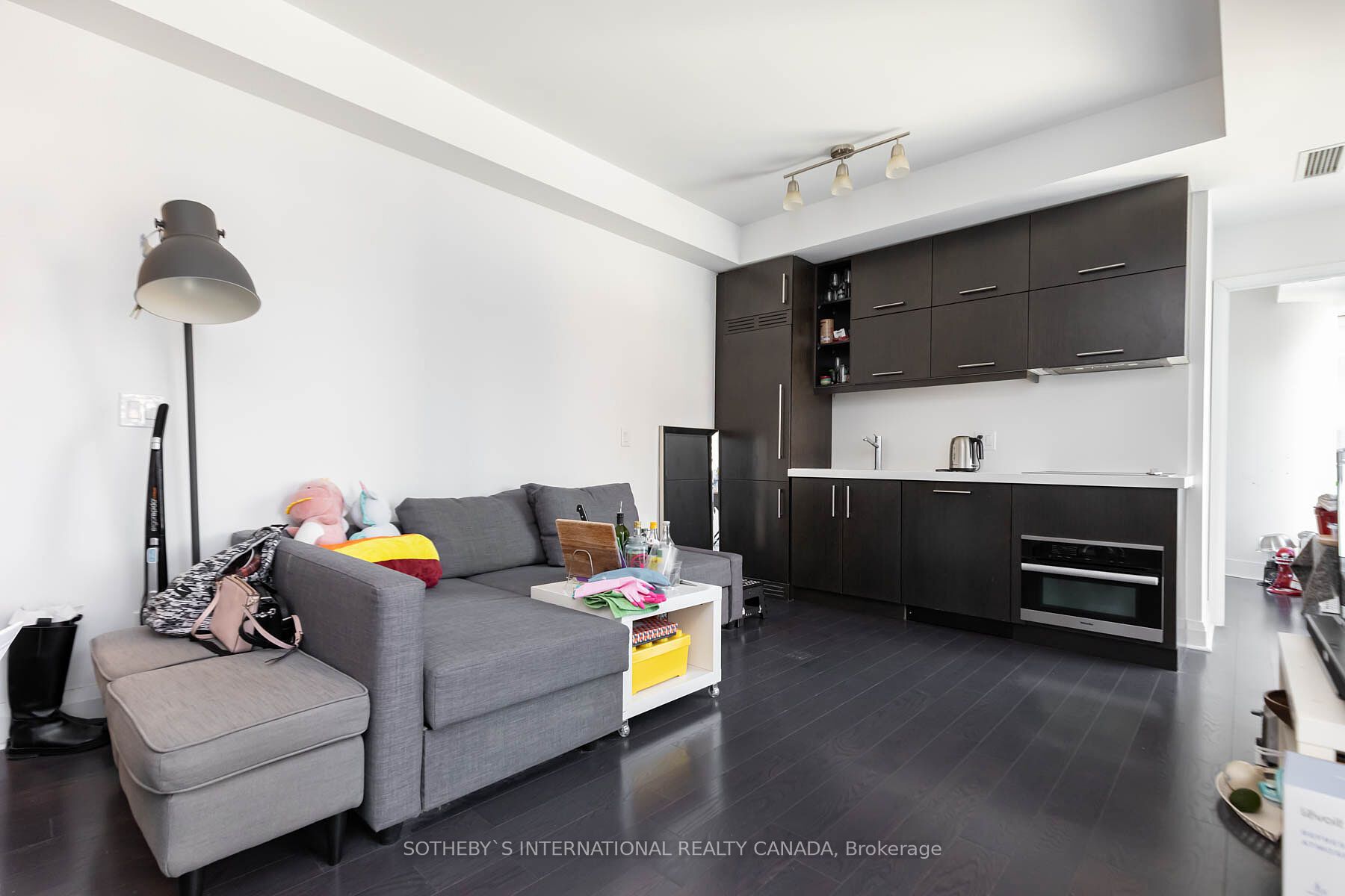 Unit 608 - 1080 Bay Street, Toronto 4