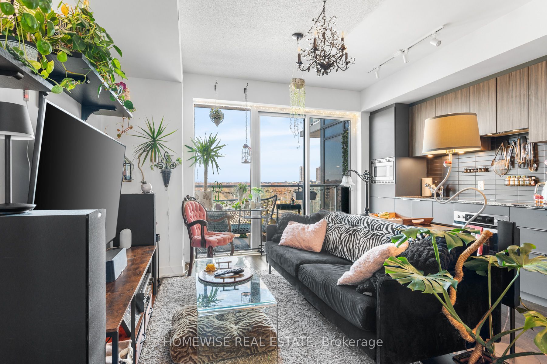 Unit 428 - 20 O'Neill Road, North York 2
