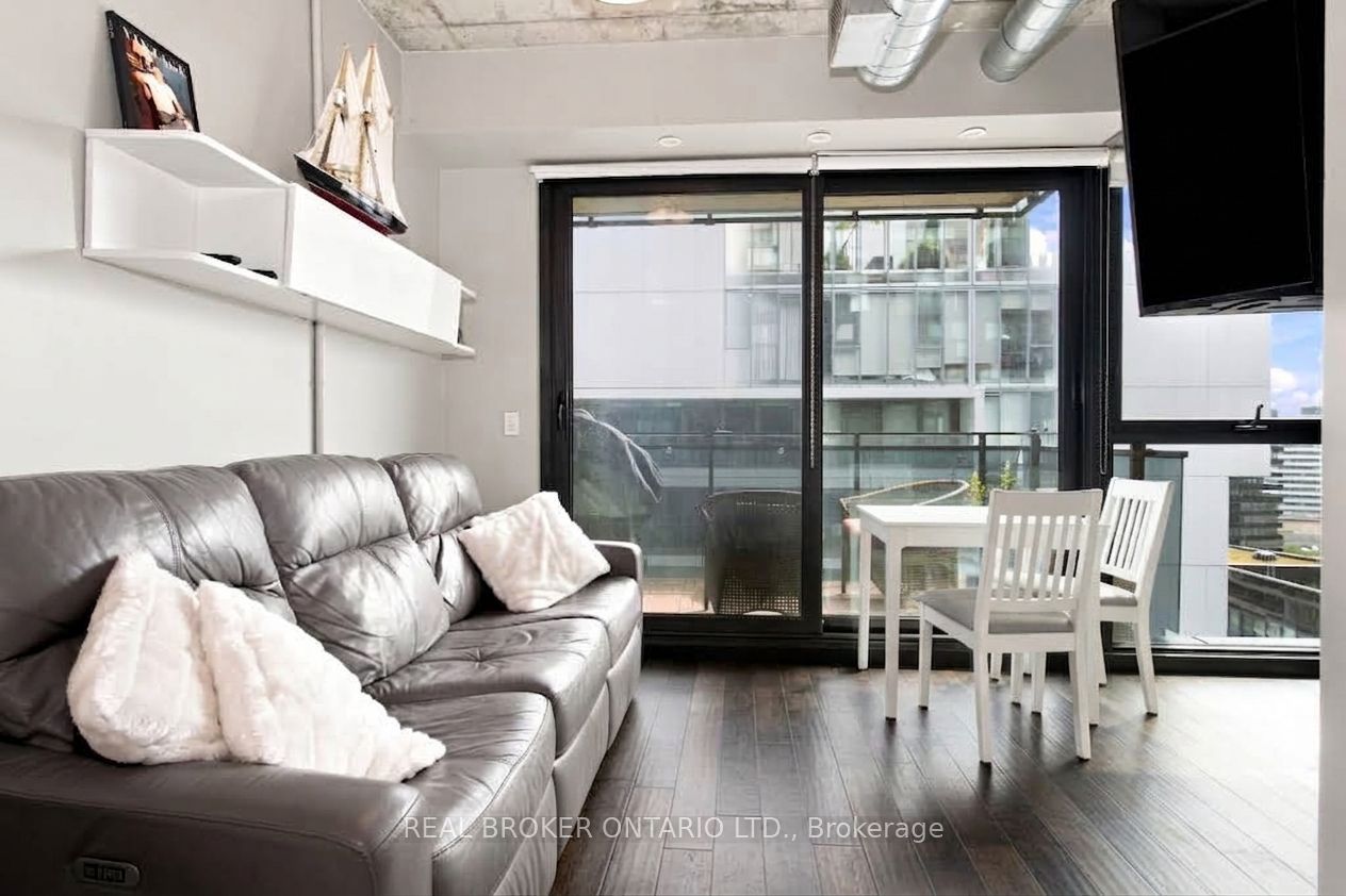 Unit 1206 - 51 Trolley Crescent, Toronto 3