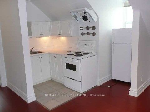 Unit 3 - 1745 Bathurst Street, Toronto 4