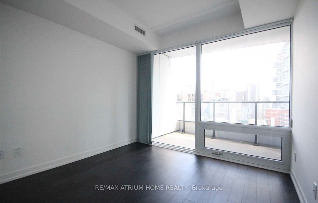 Unit 1517 - 85 wood Street, Toronto 4
