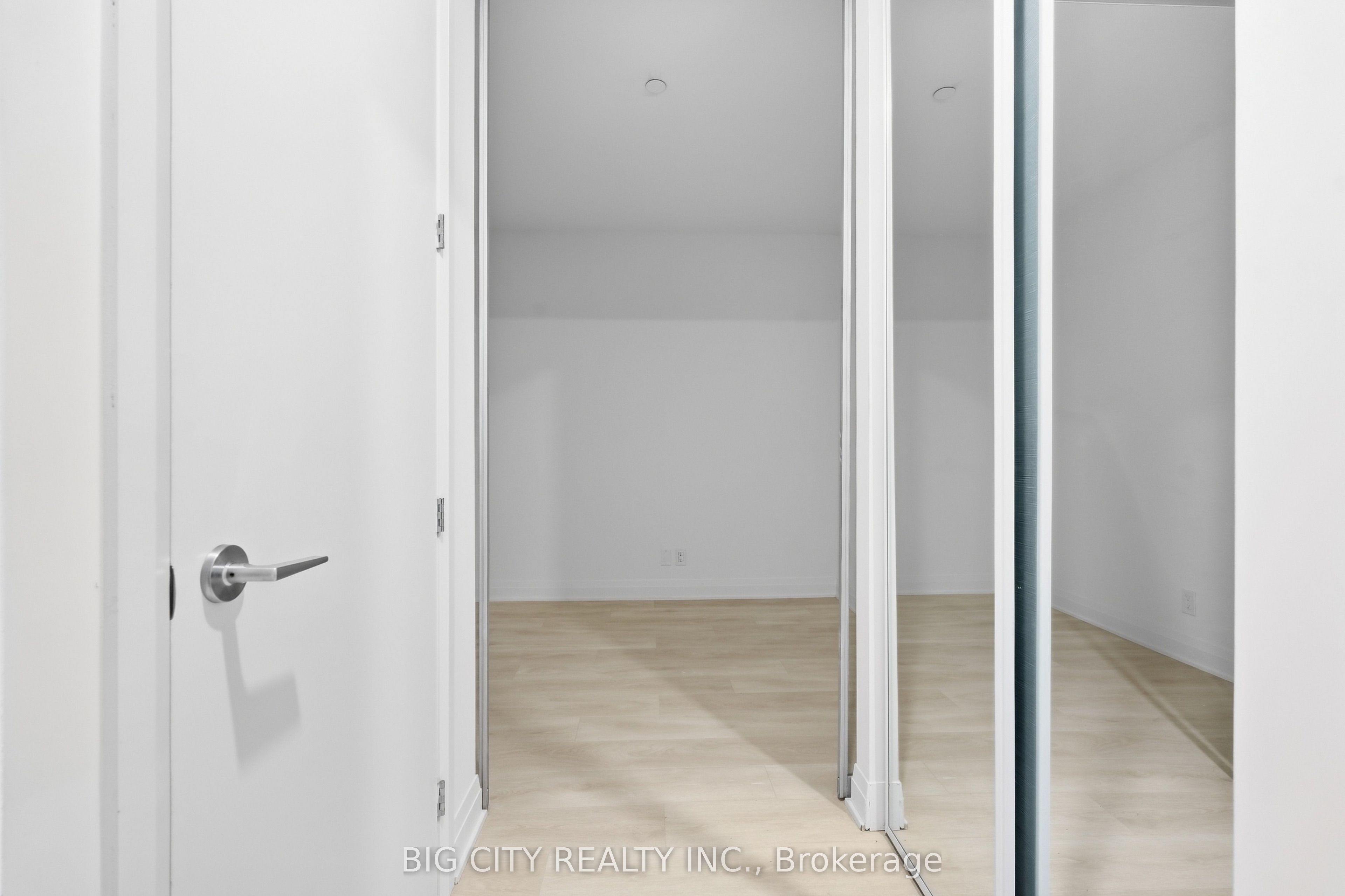 Unit 206 - 25 Frederick Todd Way, Toronto 5