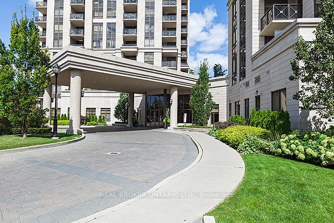 Unit 401 - 135 Wynford Drive, North York 2