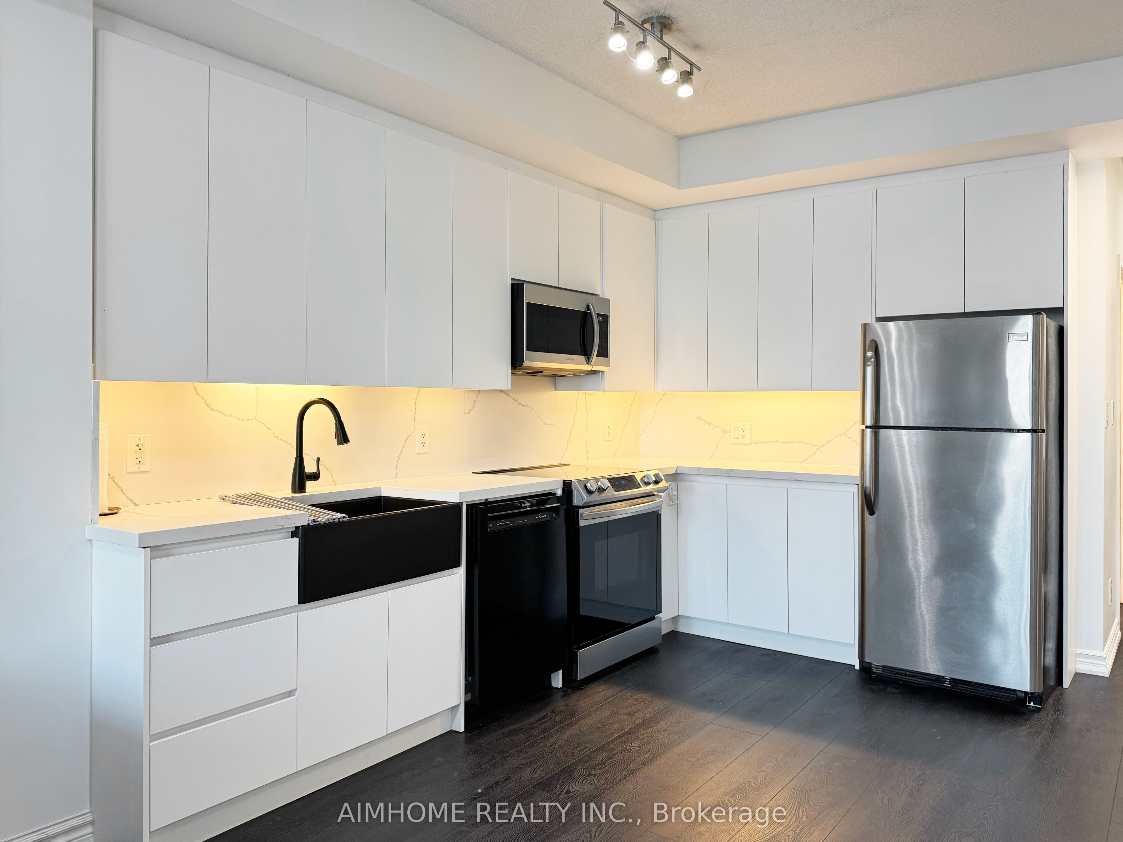 Unit 3210 - 33 Bay Street, Toronto 3
