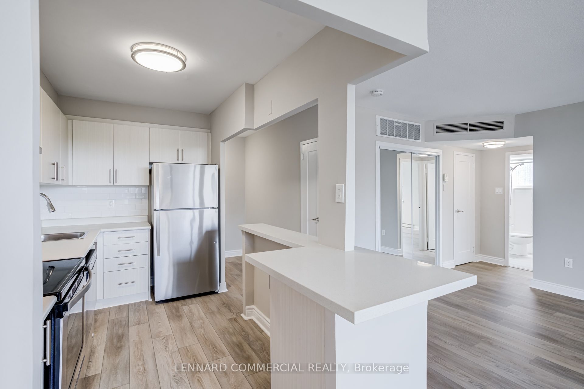 Unit 3002 - 40 Pleasant Boulevard, Toronto 5