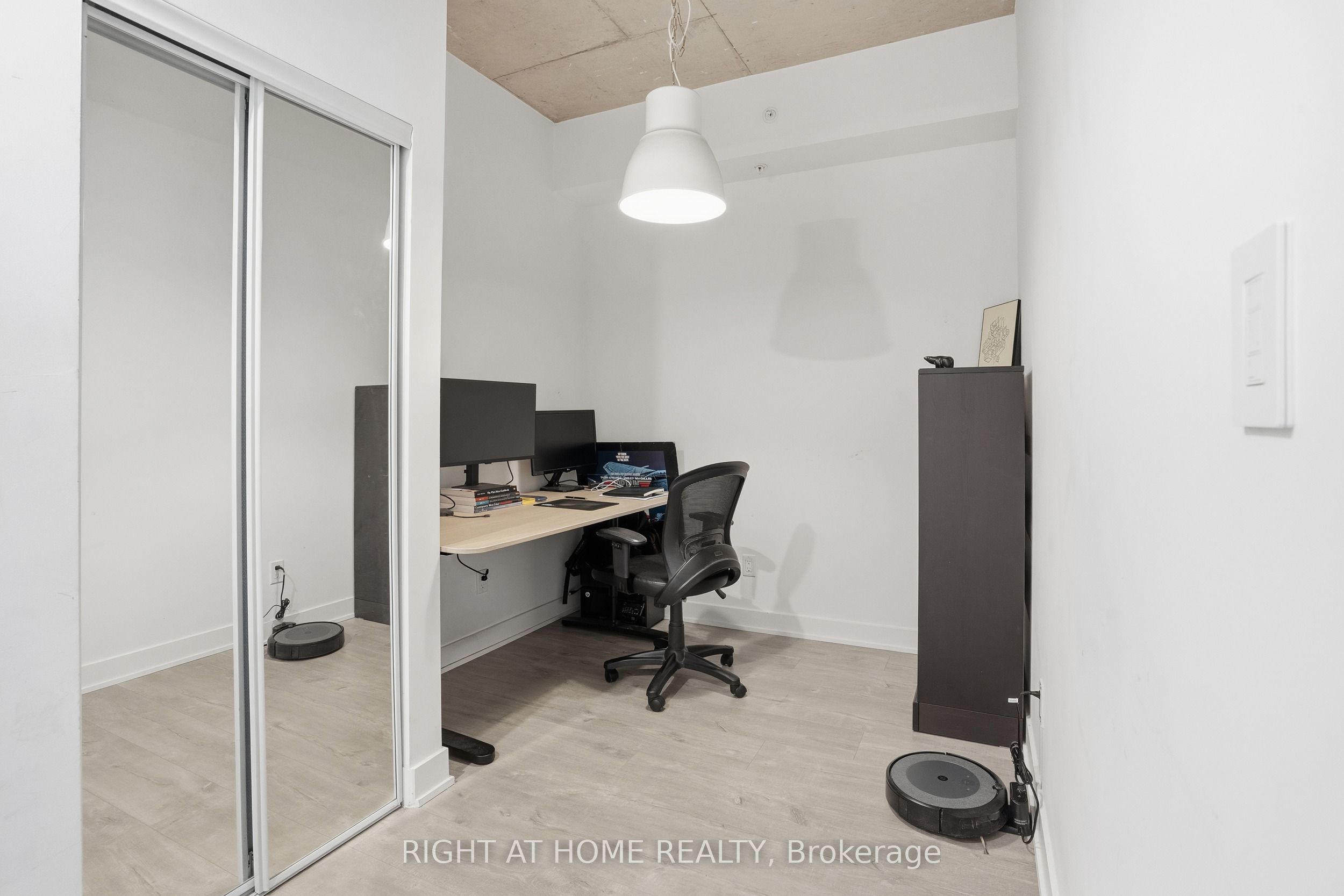 Unit 511 - 109 Ossington Avenue, Toronto 4