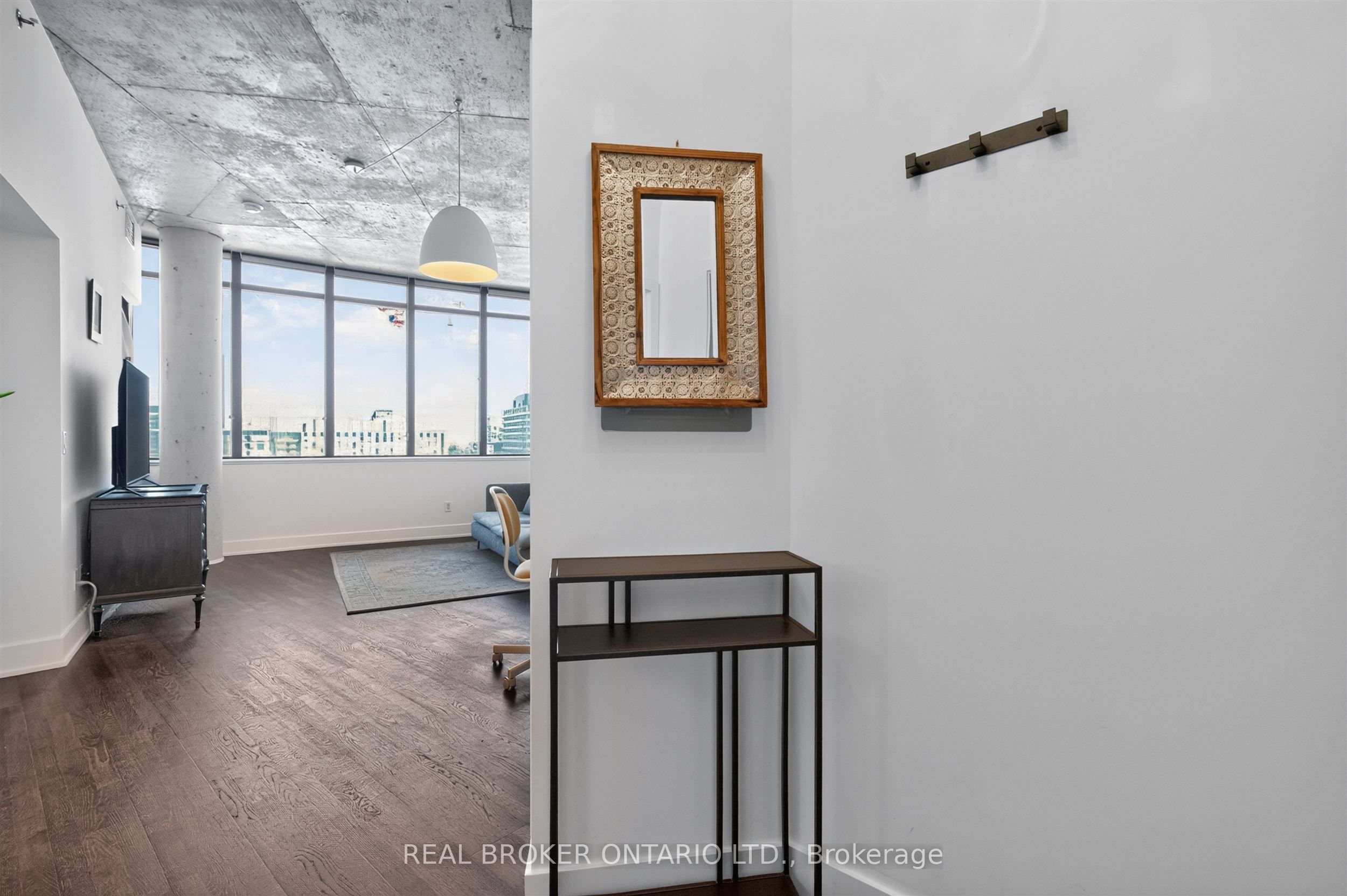Unit 803 - 90 Trinity Street, Toronto 4