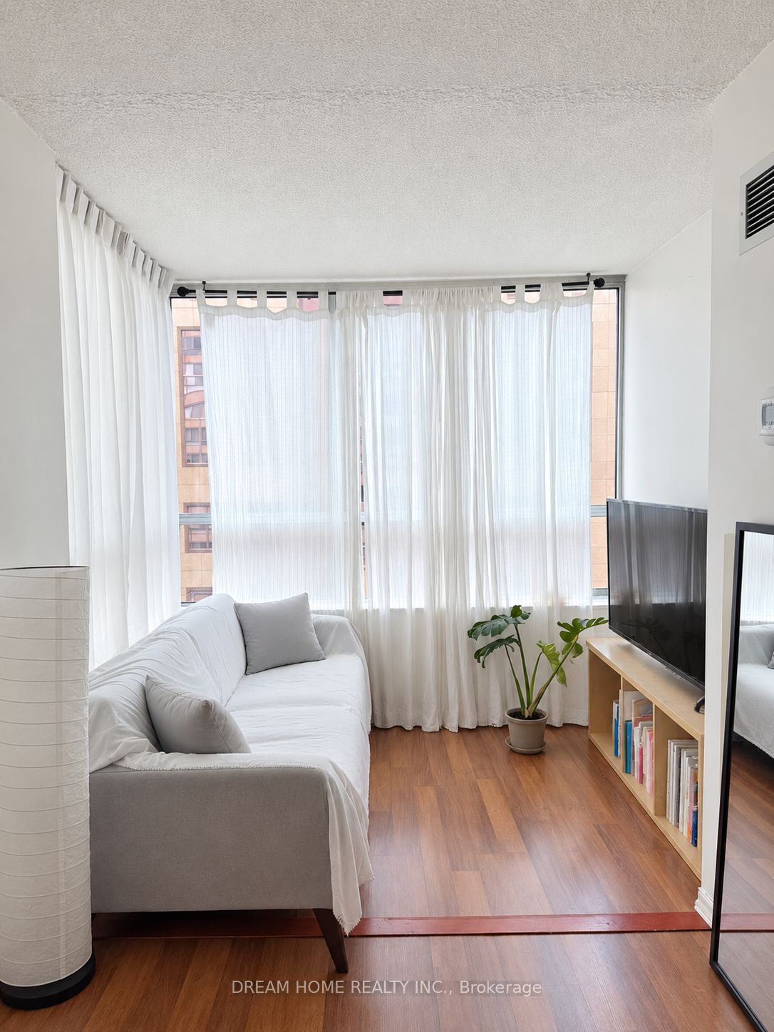 Unit 1505 - 717 Bay Street, Toronto 3