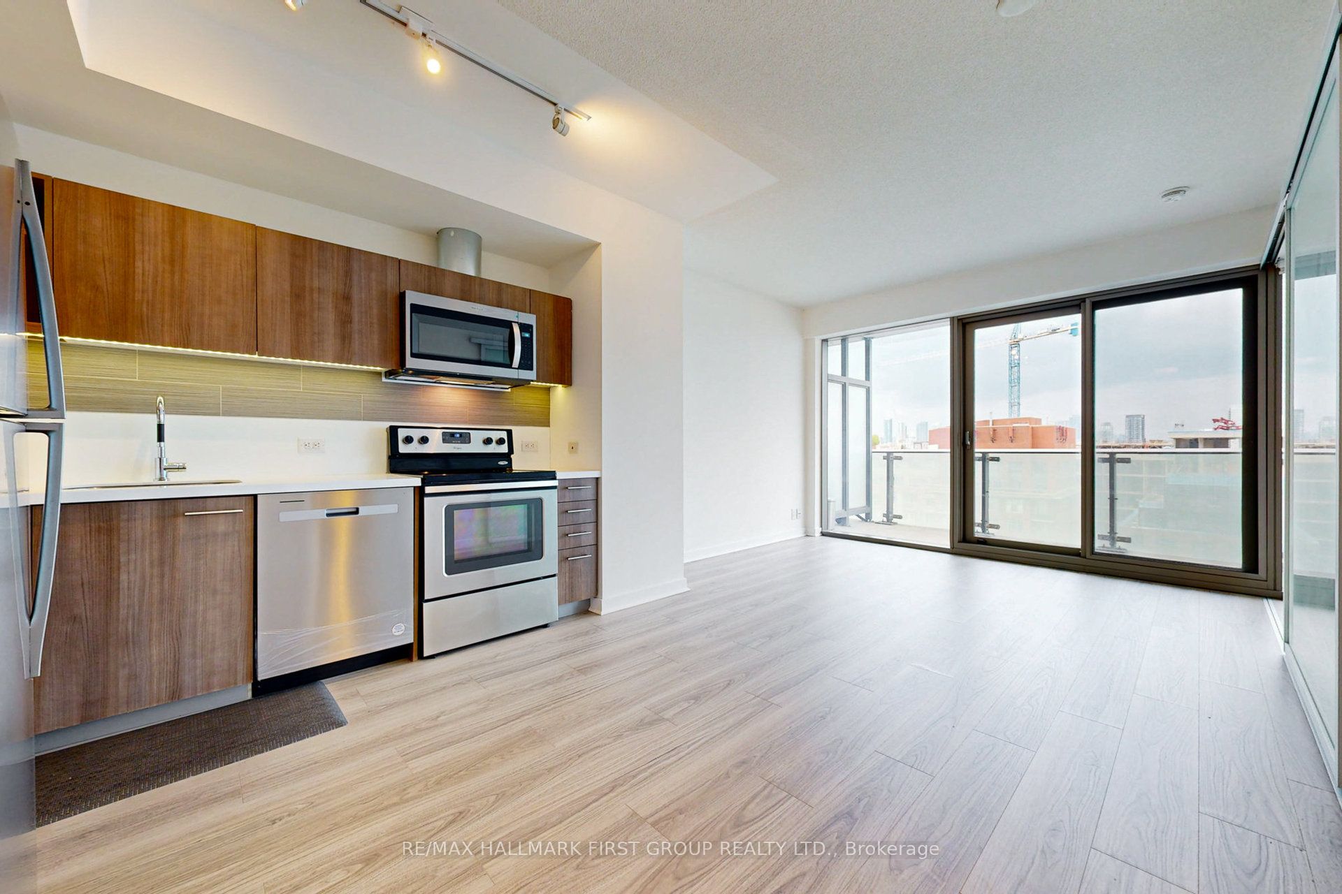 Unit 1304 - 390 Cherry Street, Toronto 3