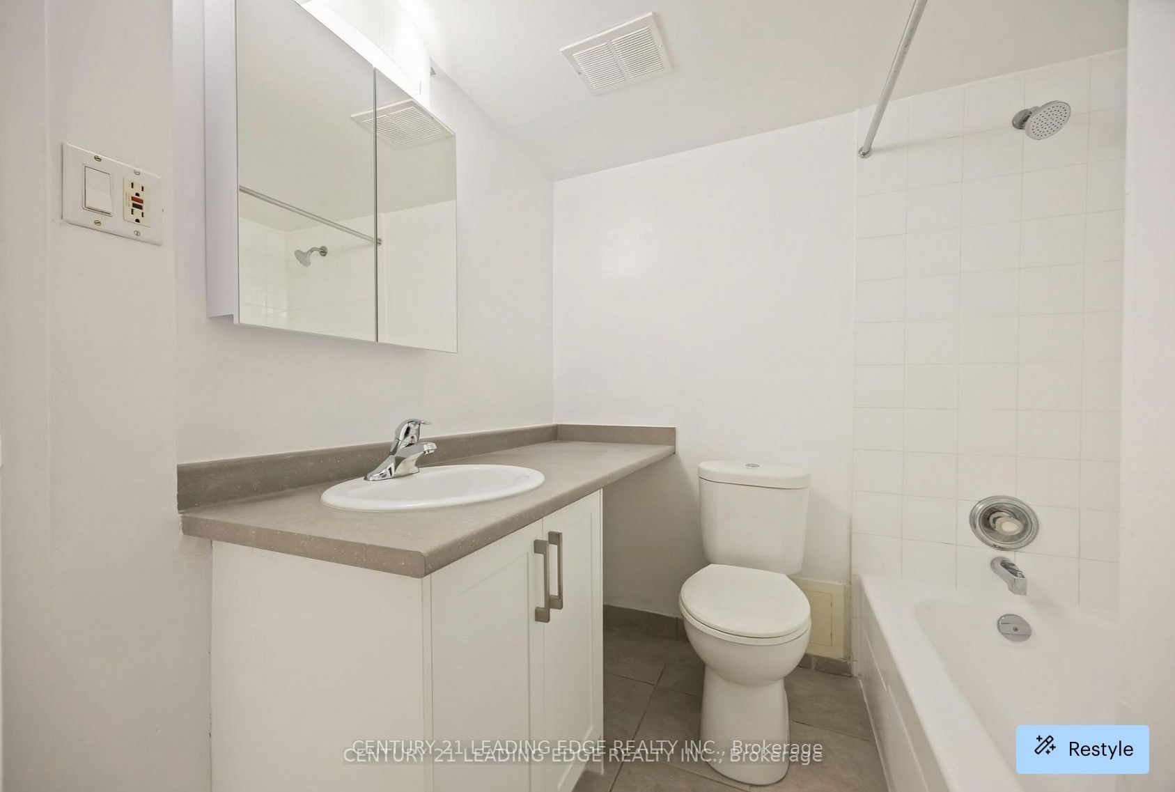 Unit 23A - 20 Prince Arthur Avenue, Toronto 4