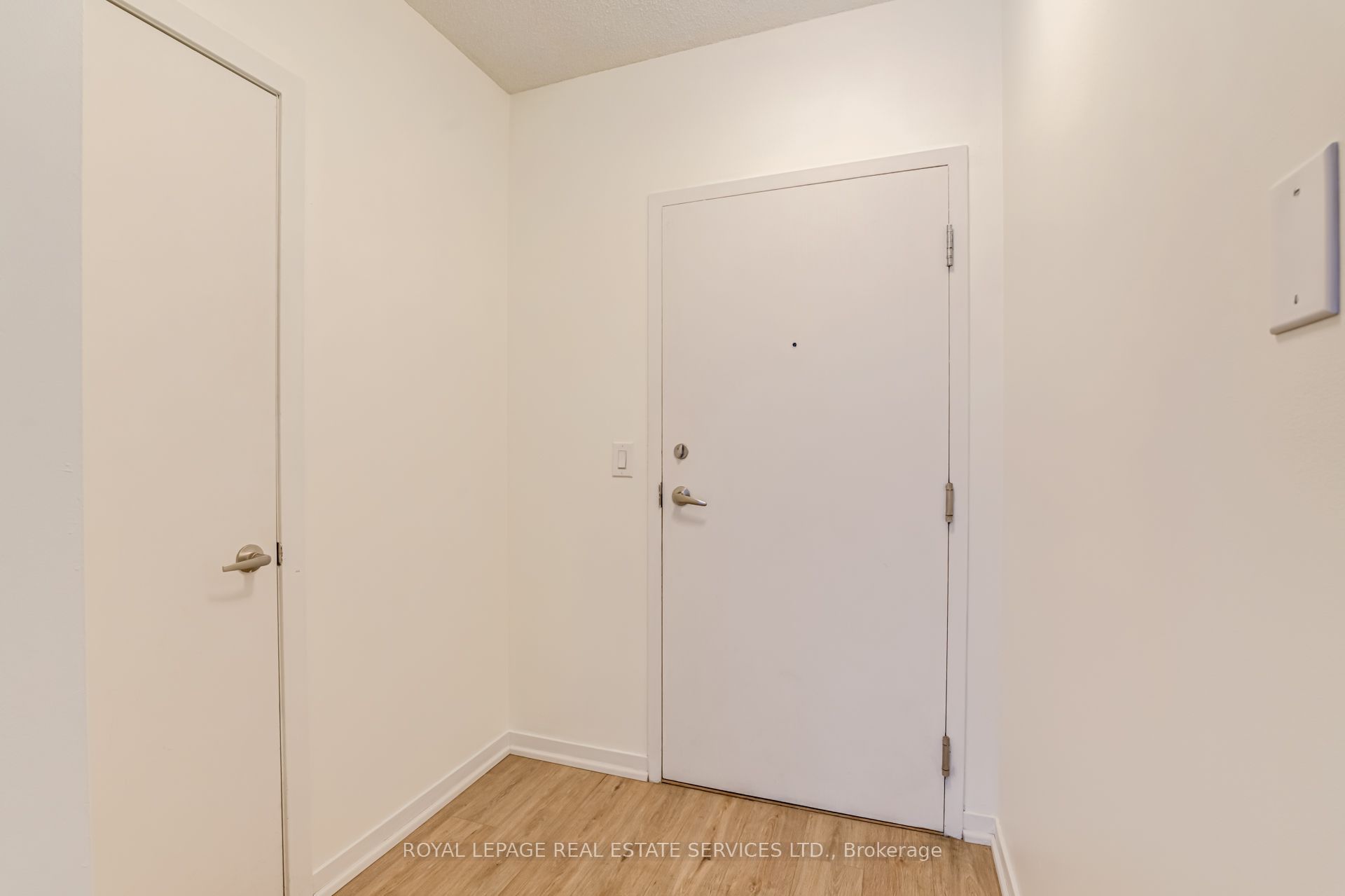 Unit 107 - 38 Joe Shuster Way, Toronto 5