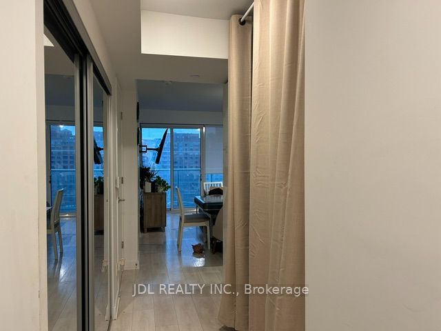 Unit 1013 - 501 Yonge Street, Toronto 2