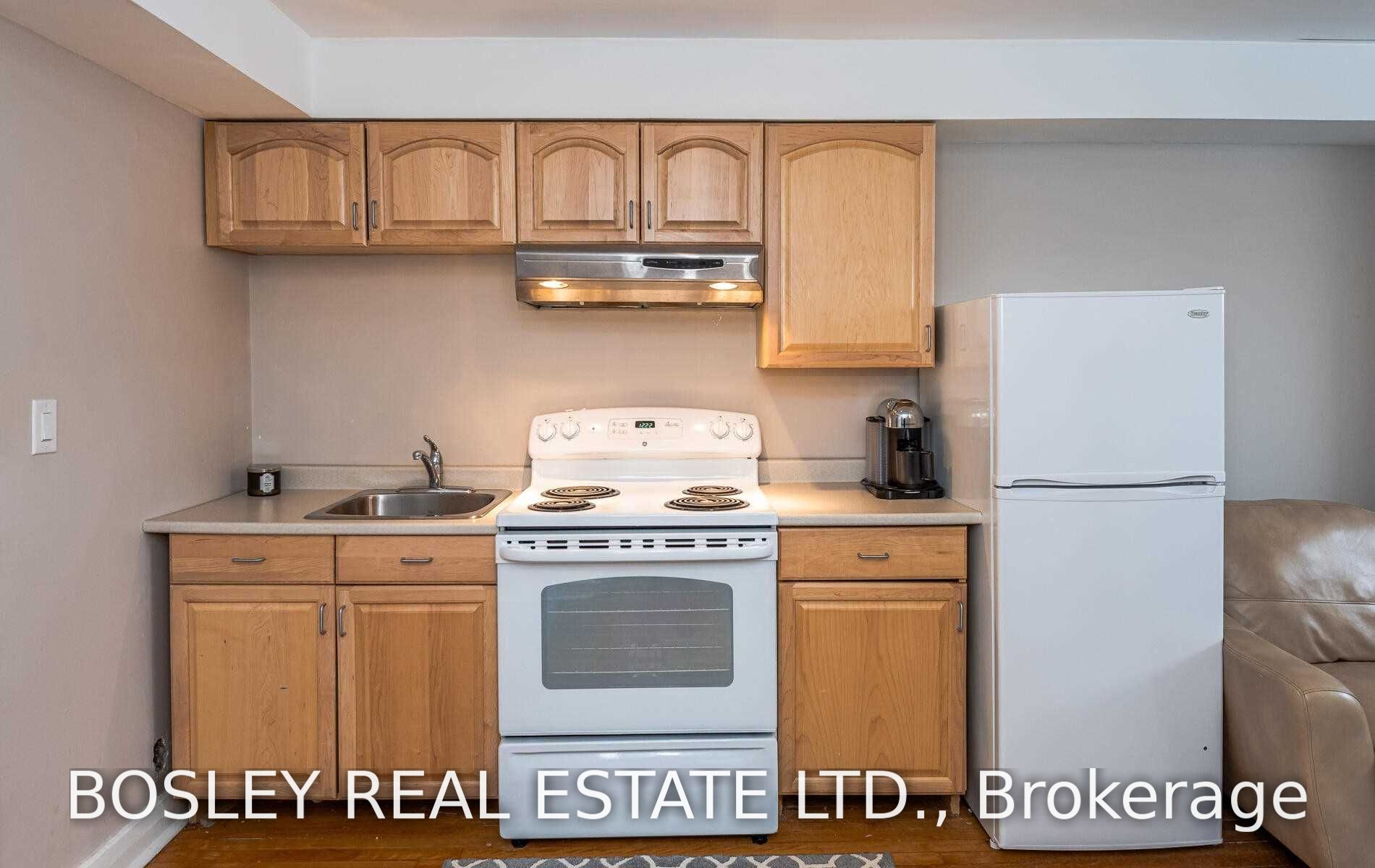 Unit 5 - 15 Markdale Avenue, Toronto 4