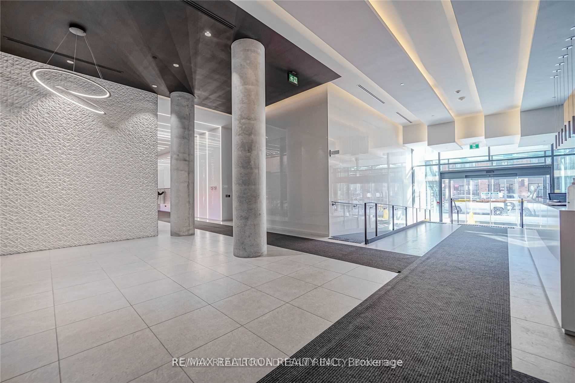Unit 611 - 158 Front Street E, Toronto 5