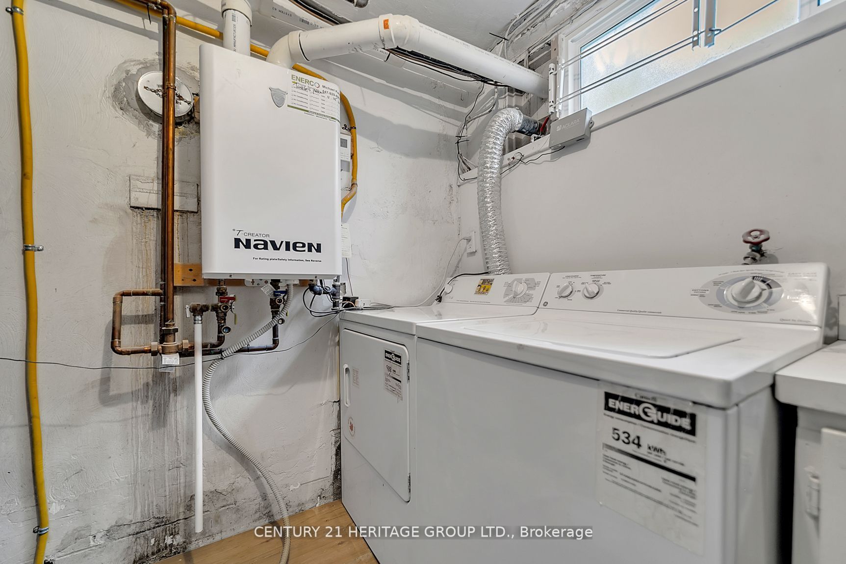 Unit Bsmt - 31 Larabee Crescent, North York 5