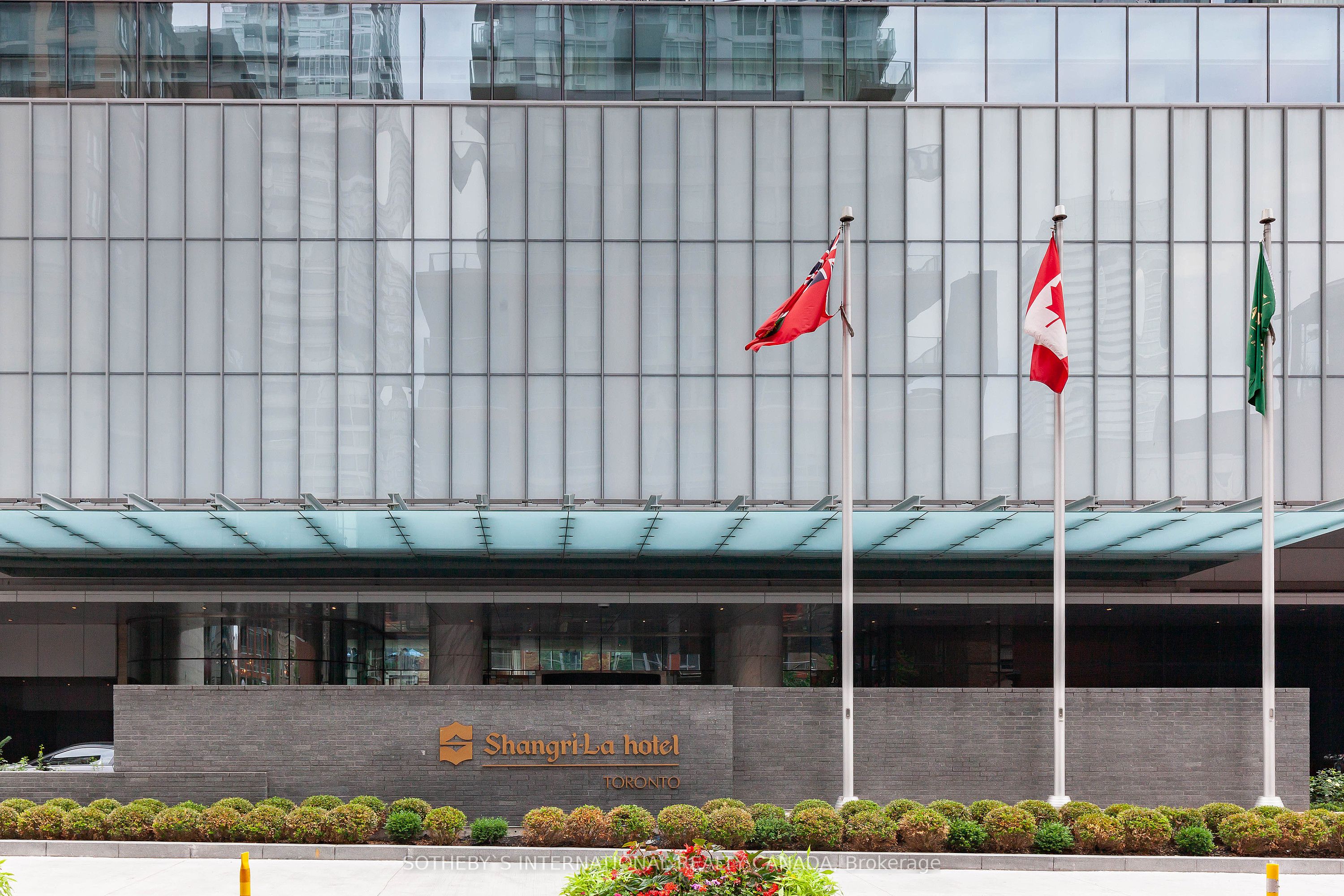 Unit 3002 - 180 University Avenue, Toronto 3