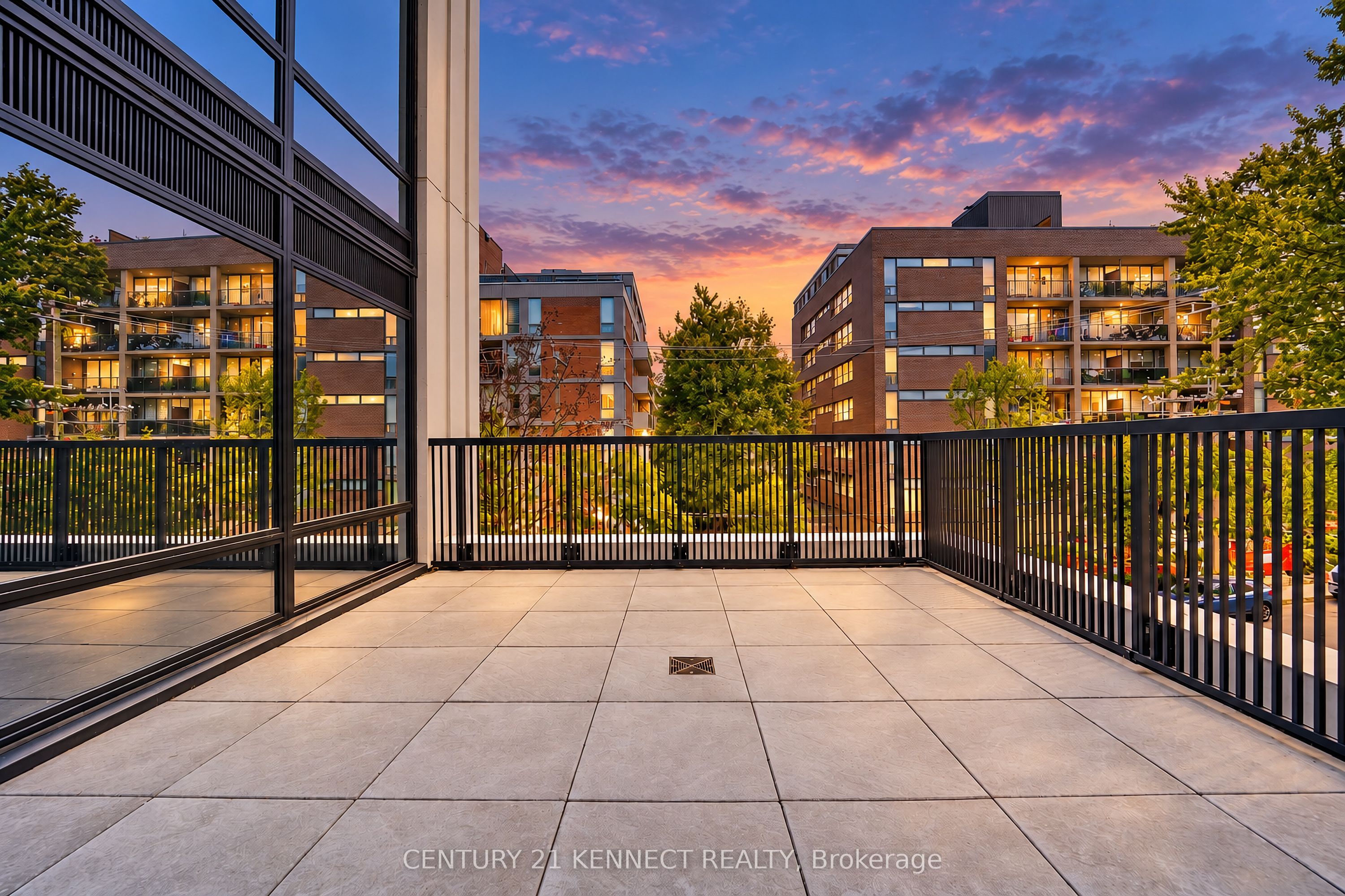 Unit 527 - 91 Montclair Avenue, Toronto 2