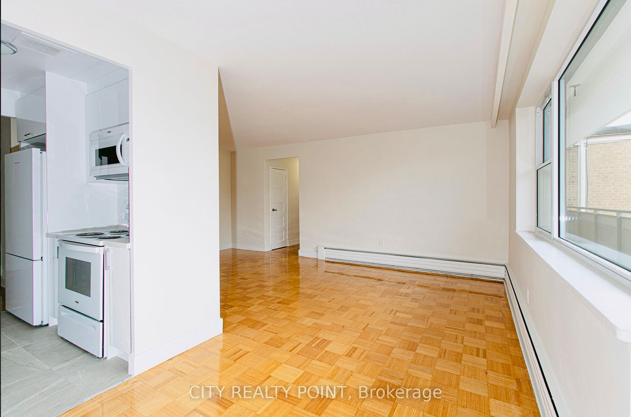 Unit 604 - 2 Grandstand Place, Toronto 3