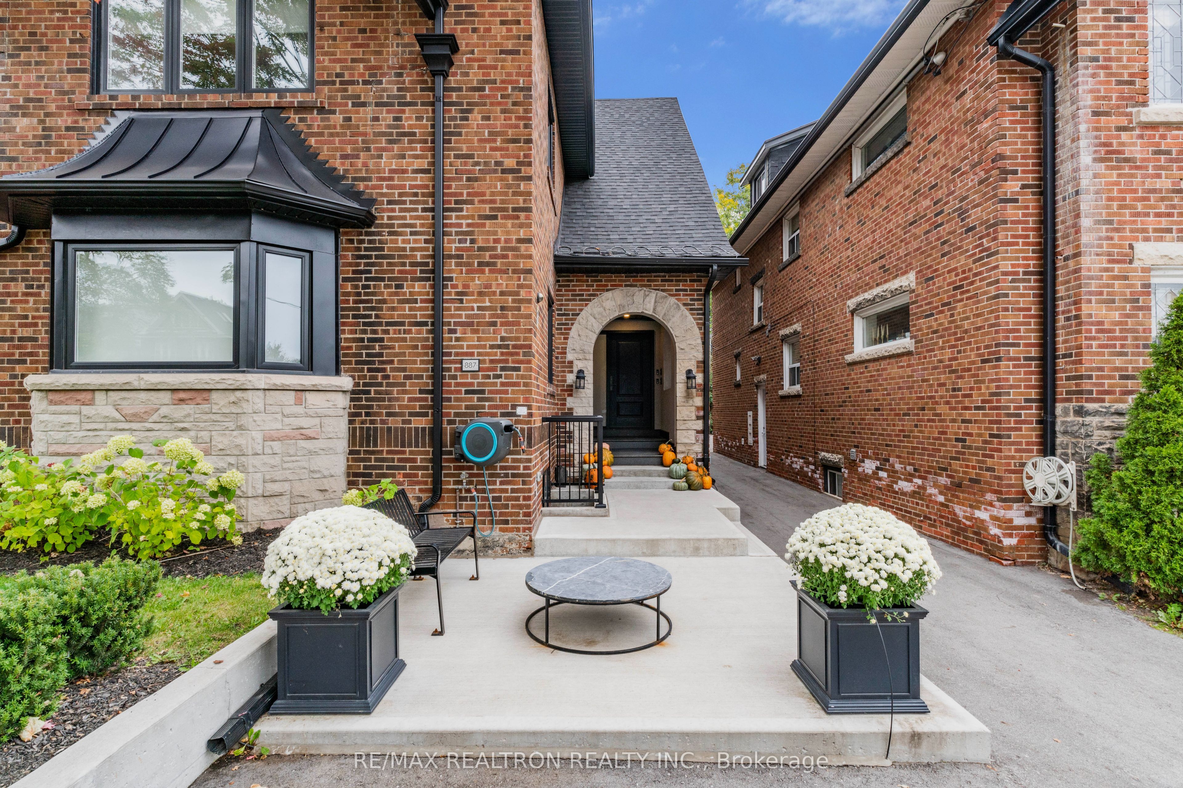 Unit Unit 3 - 887 Avenue Road, Toronto 3