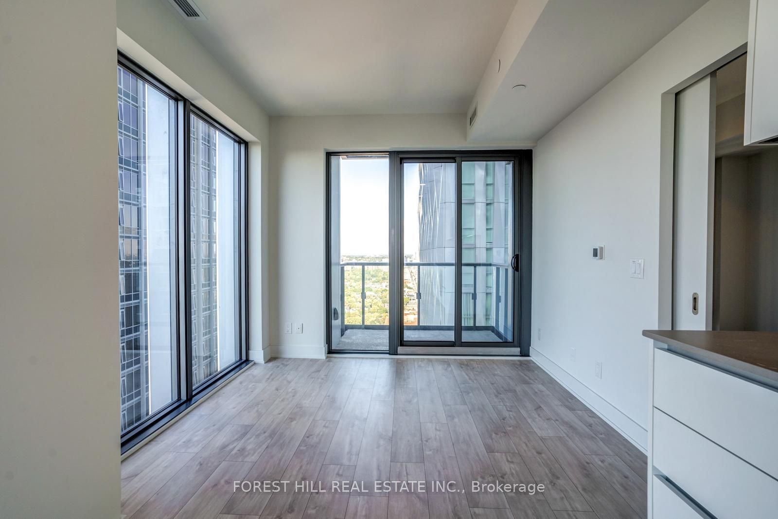 Unit 4002 - 8 Cumberland Street, Toronto 5