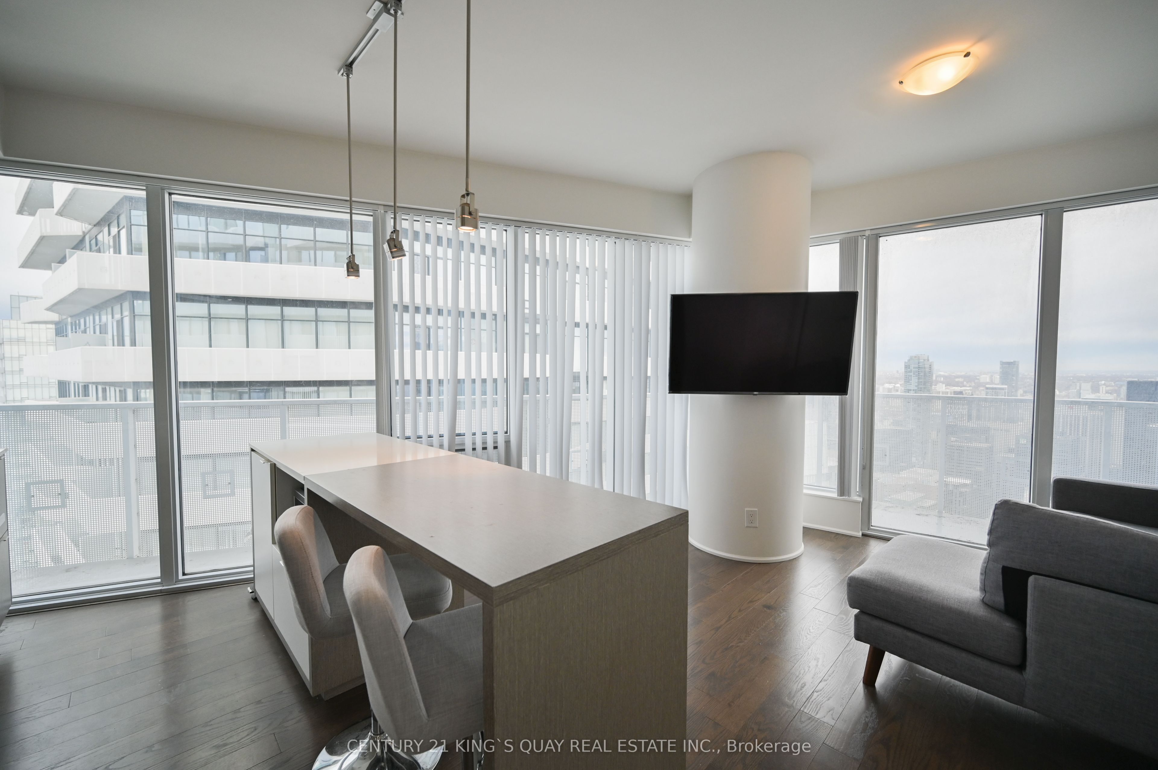 Unit 6802 - 88 Harbour Street, Toronto 3