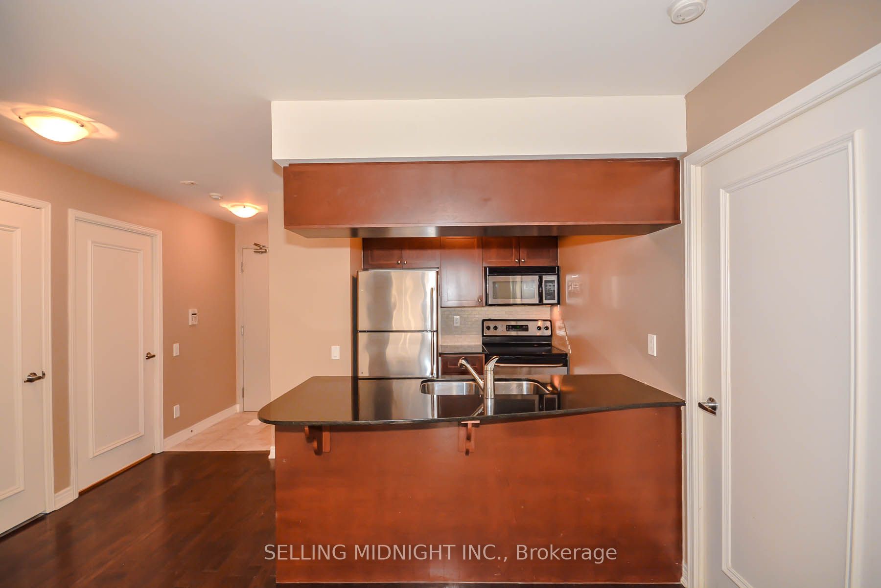 Unit 502 - 60 St Clair Avenue W, Toronto 5