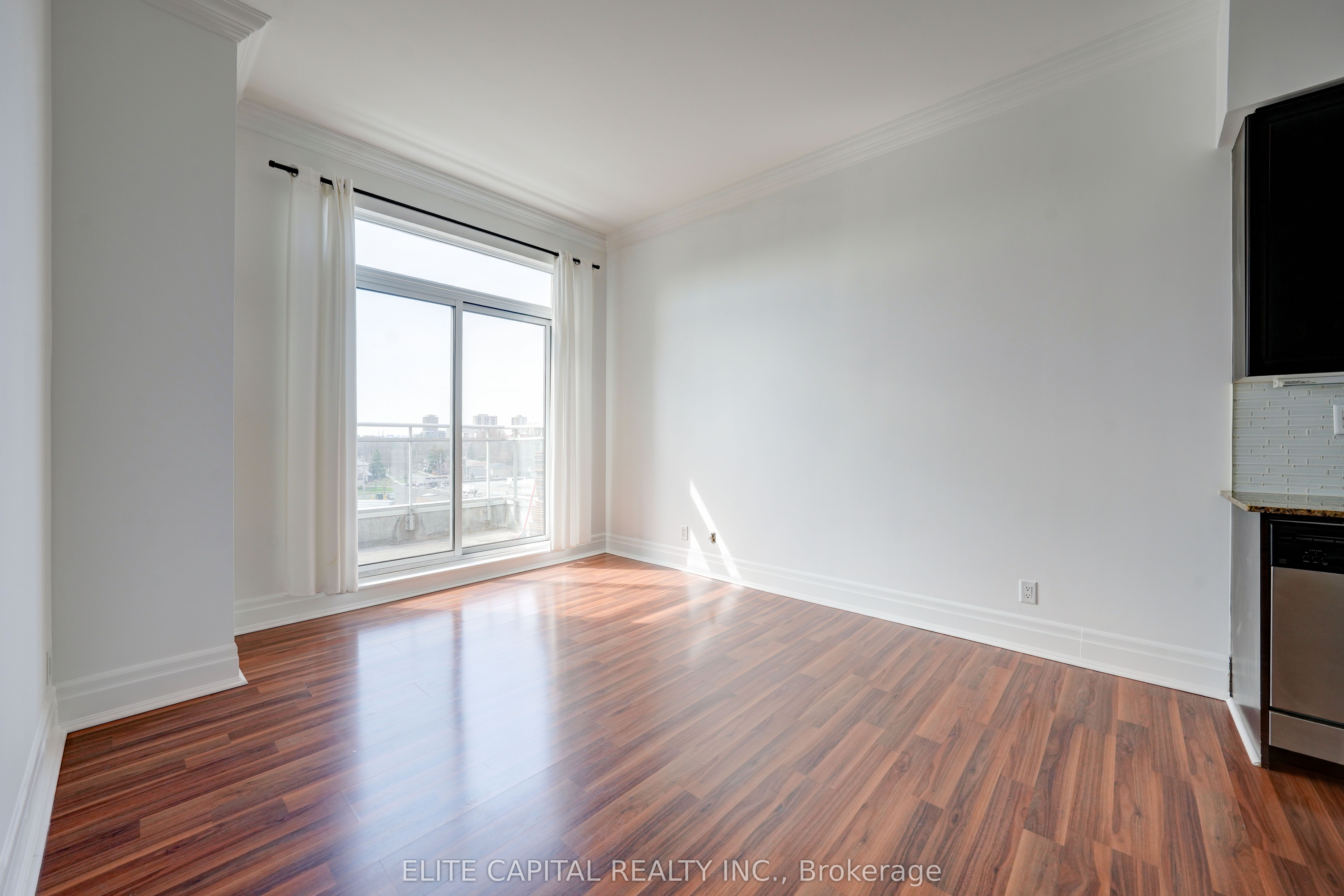 Unit 709 - 777 Steeles Avenue W, North York 5