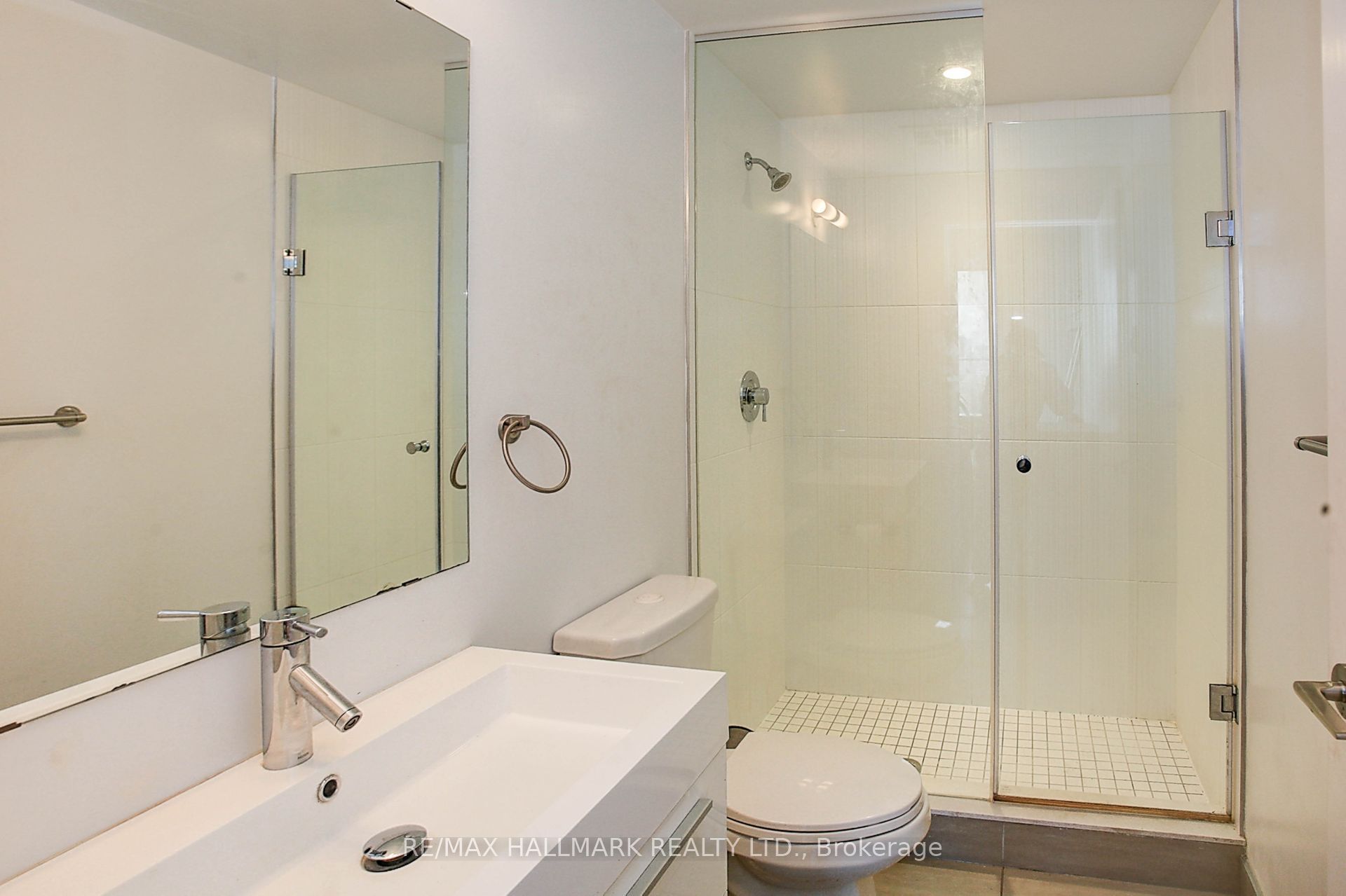 Unit 1608 - 297 College Street, Toronto 4