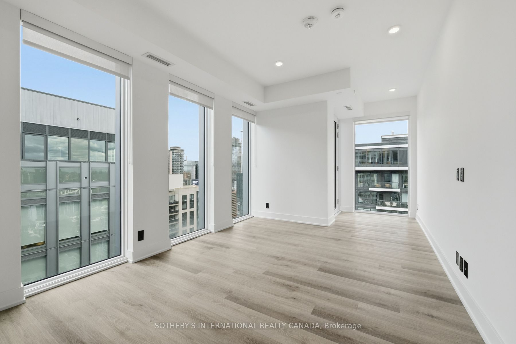 Unit E3001 - 30 Mutual Street, Toronto 4