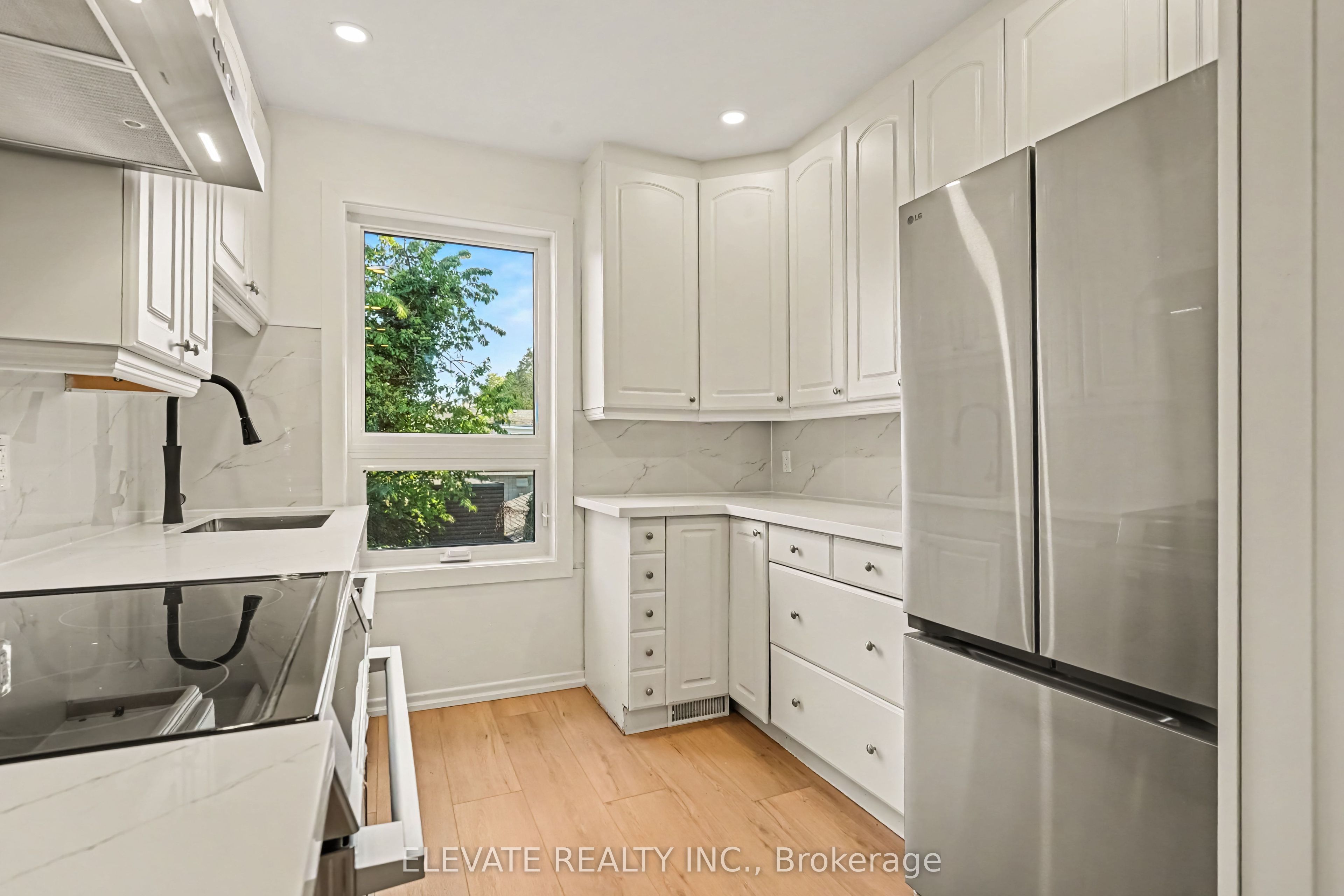 Unit Upper - 617 Clinton Street, Toronto 2