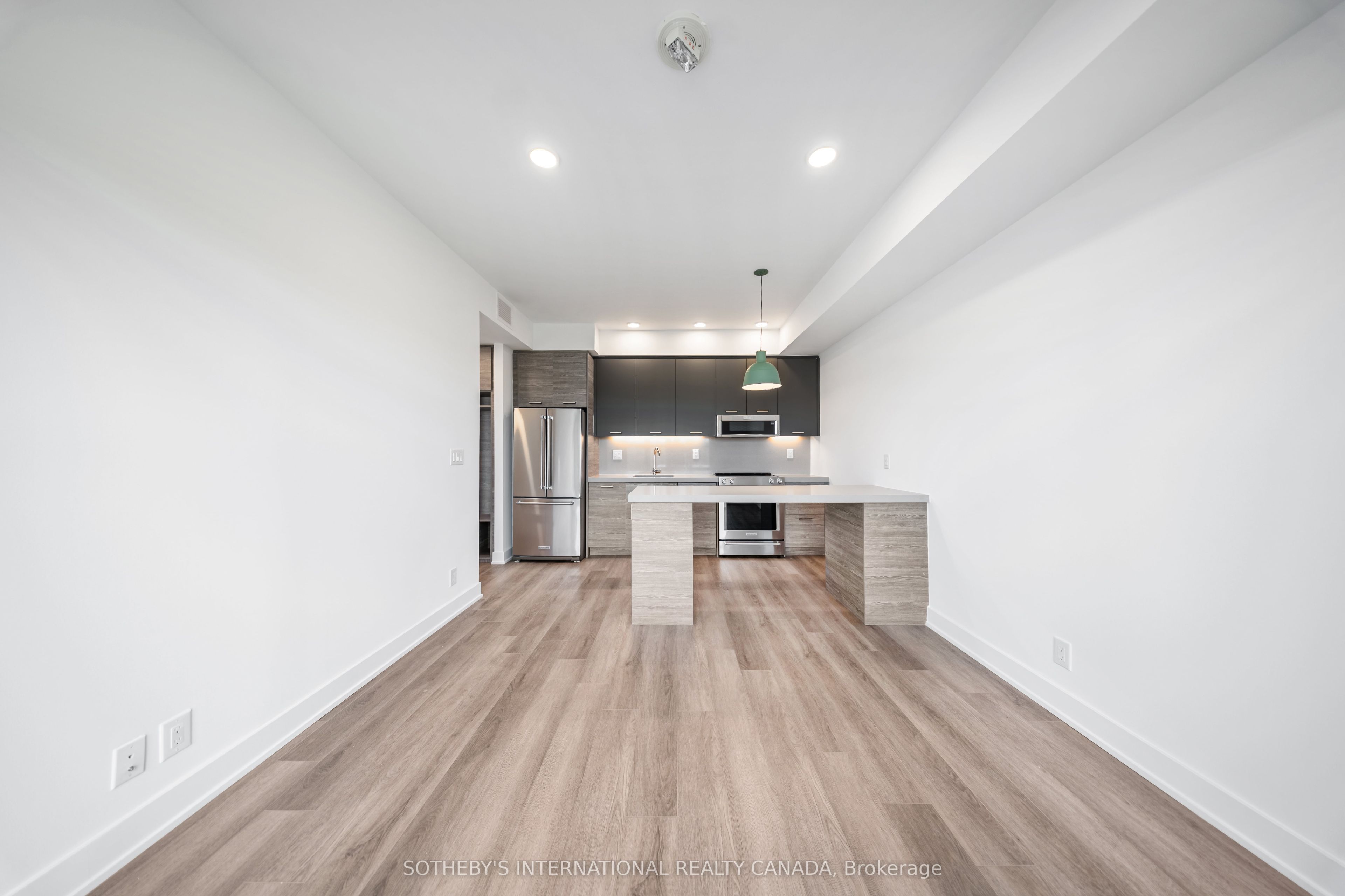 Unit 202 - 484 Spadina Avenue, Toronto 5